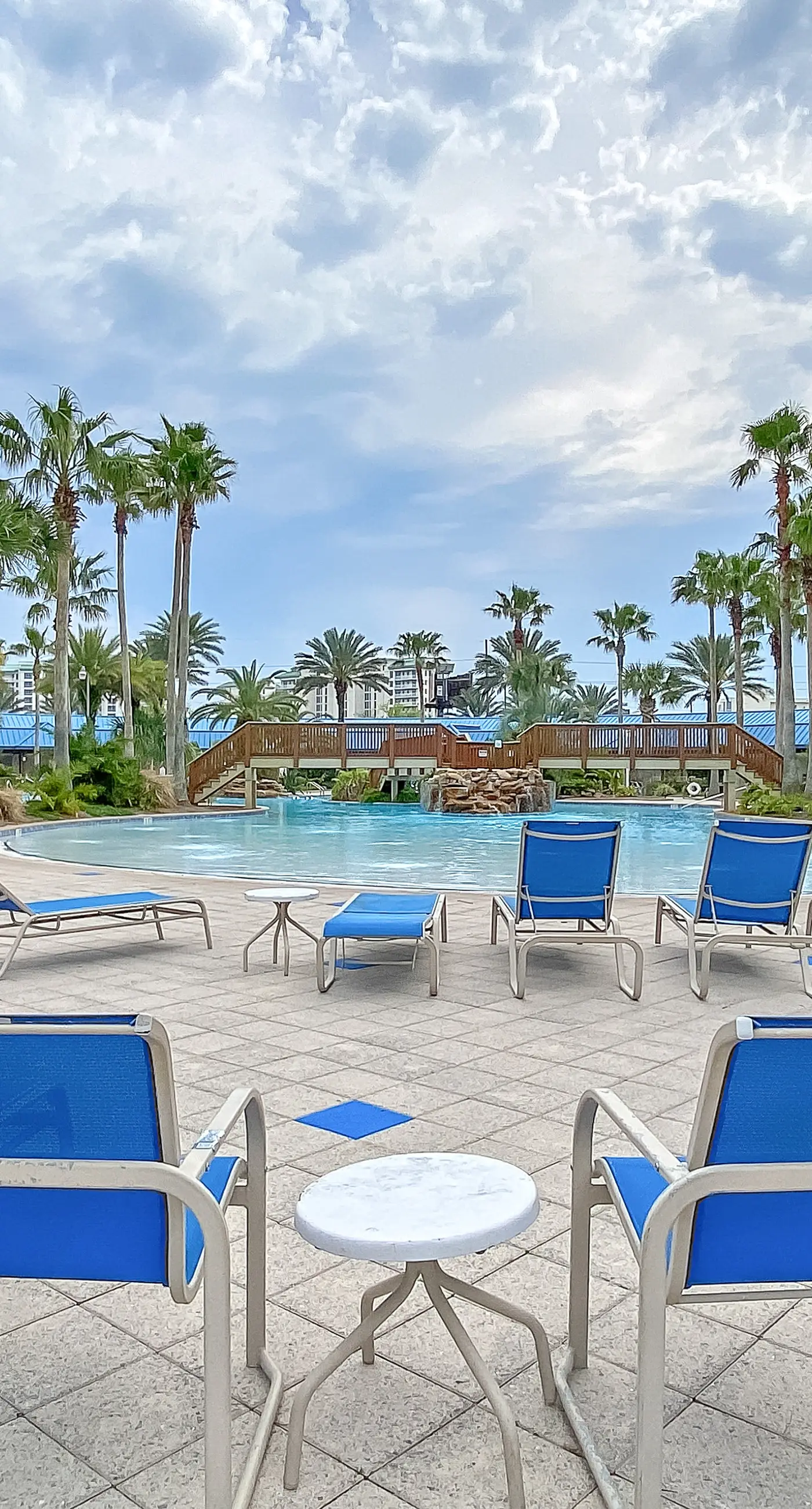 Cozy coastal condo with shared pool w/lazy river and beach access