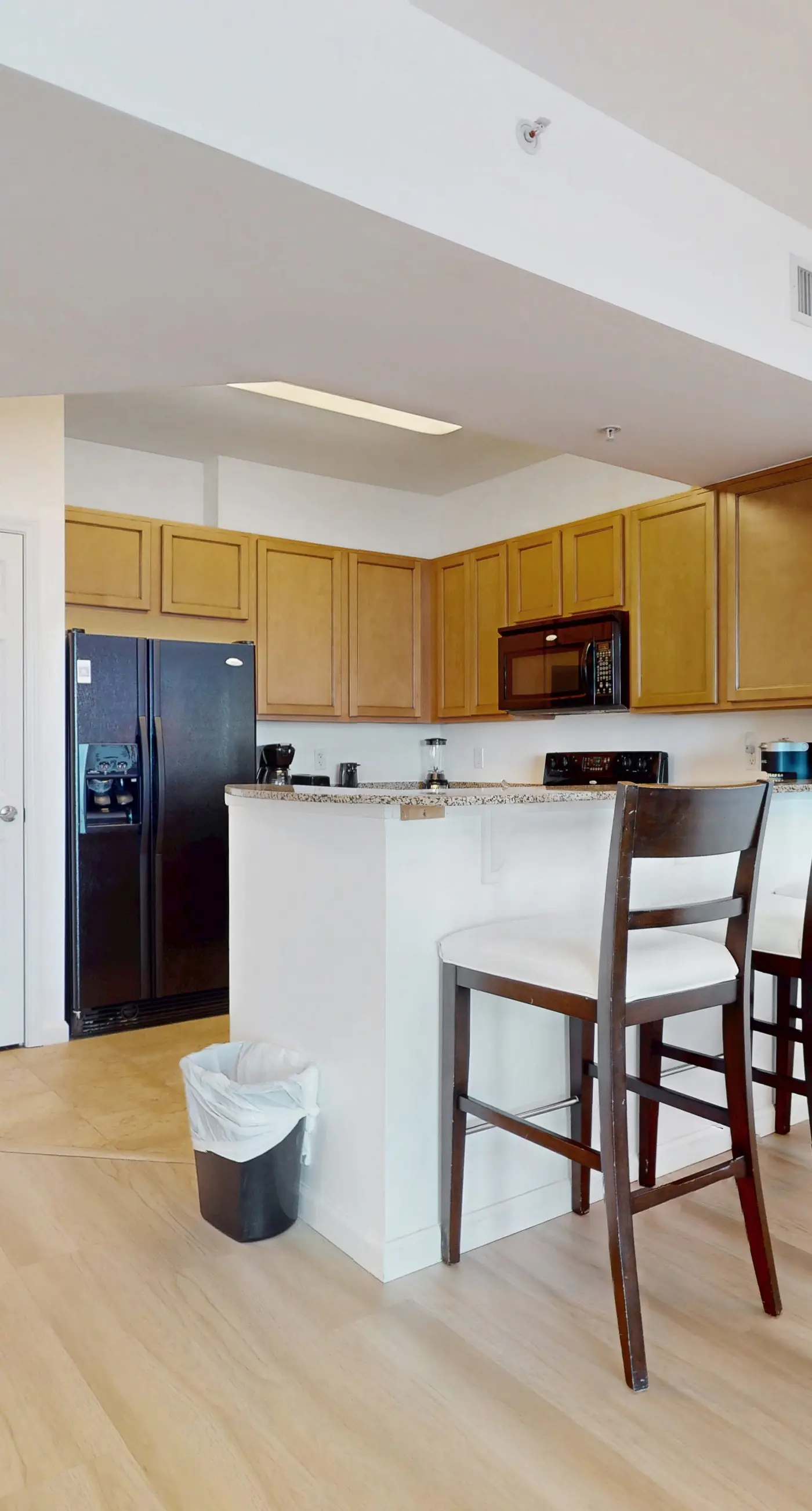 Cozy coastal condo with shared pool w/lazy river and beach access