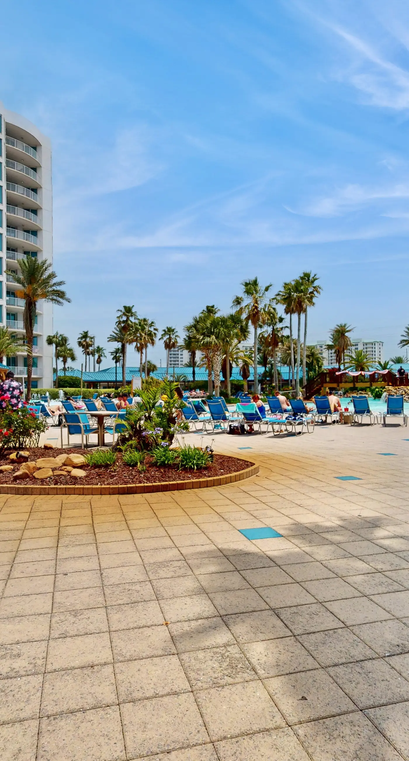 Cozy coastal condo with shared pool w/lazy river and beach access