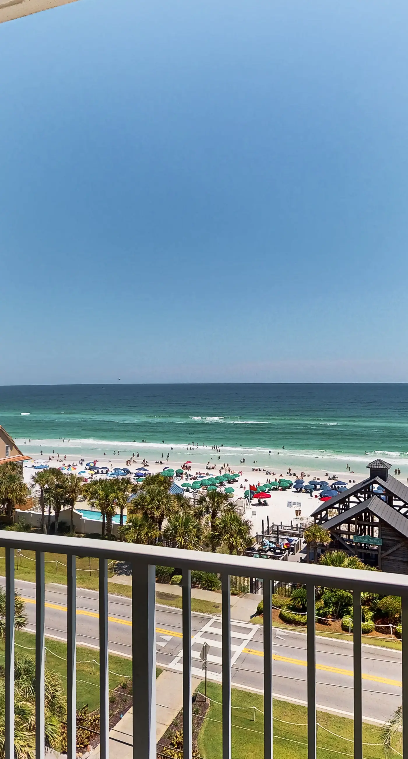 Gorgeous coastal home with plenty of space and easy beach access