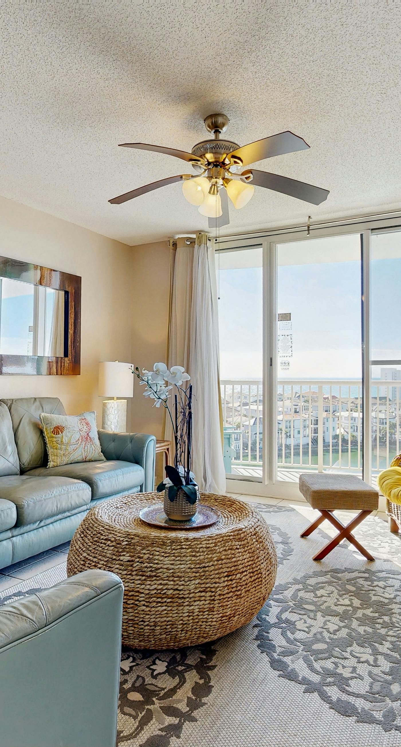 Coastal condo with Sound and Gulf views, washer and dryer, Wifi