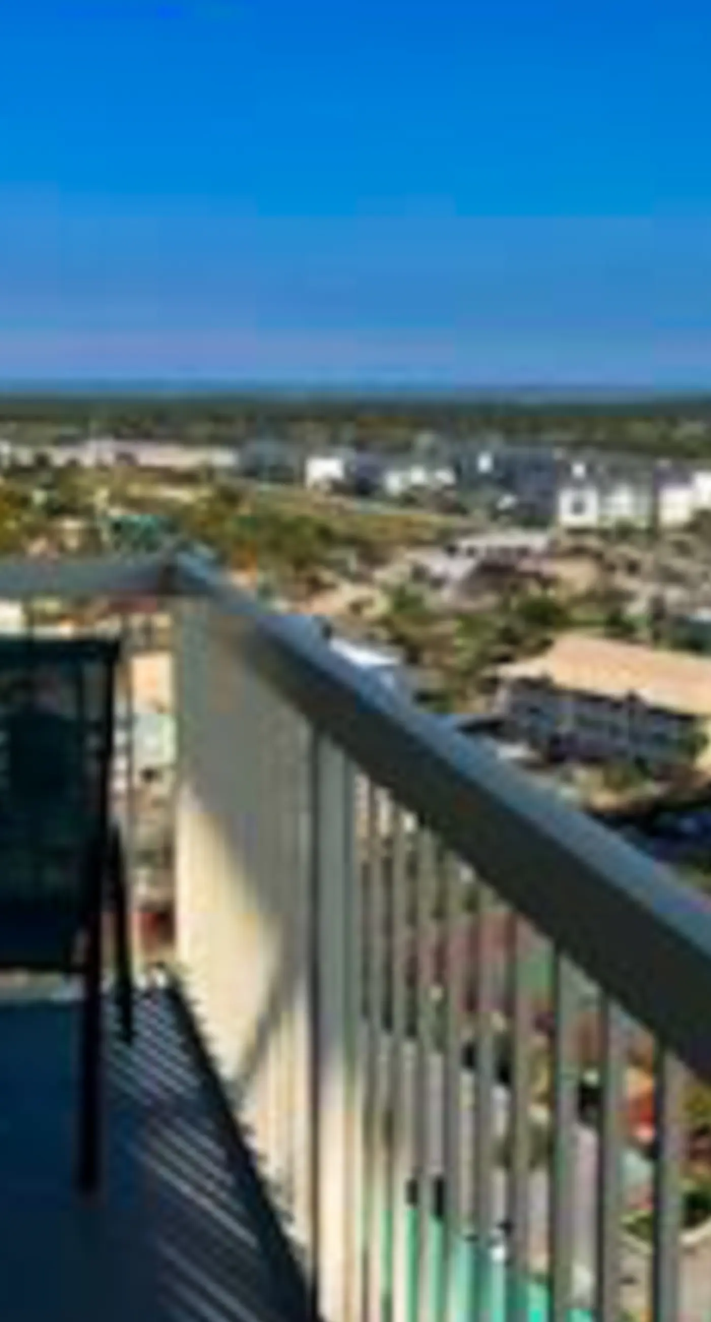 Coastal condo with Gulf views, washer and dryer, Wifi, Community pool