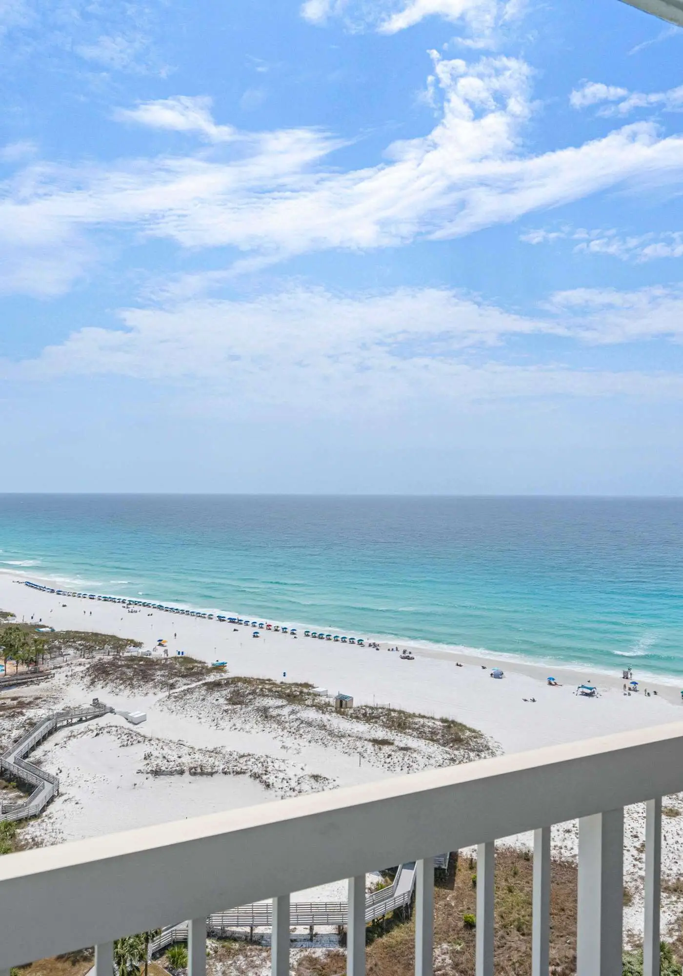 Coastal condo with Gulf views, washer and dryer, Wifi, Community pool