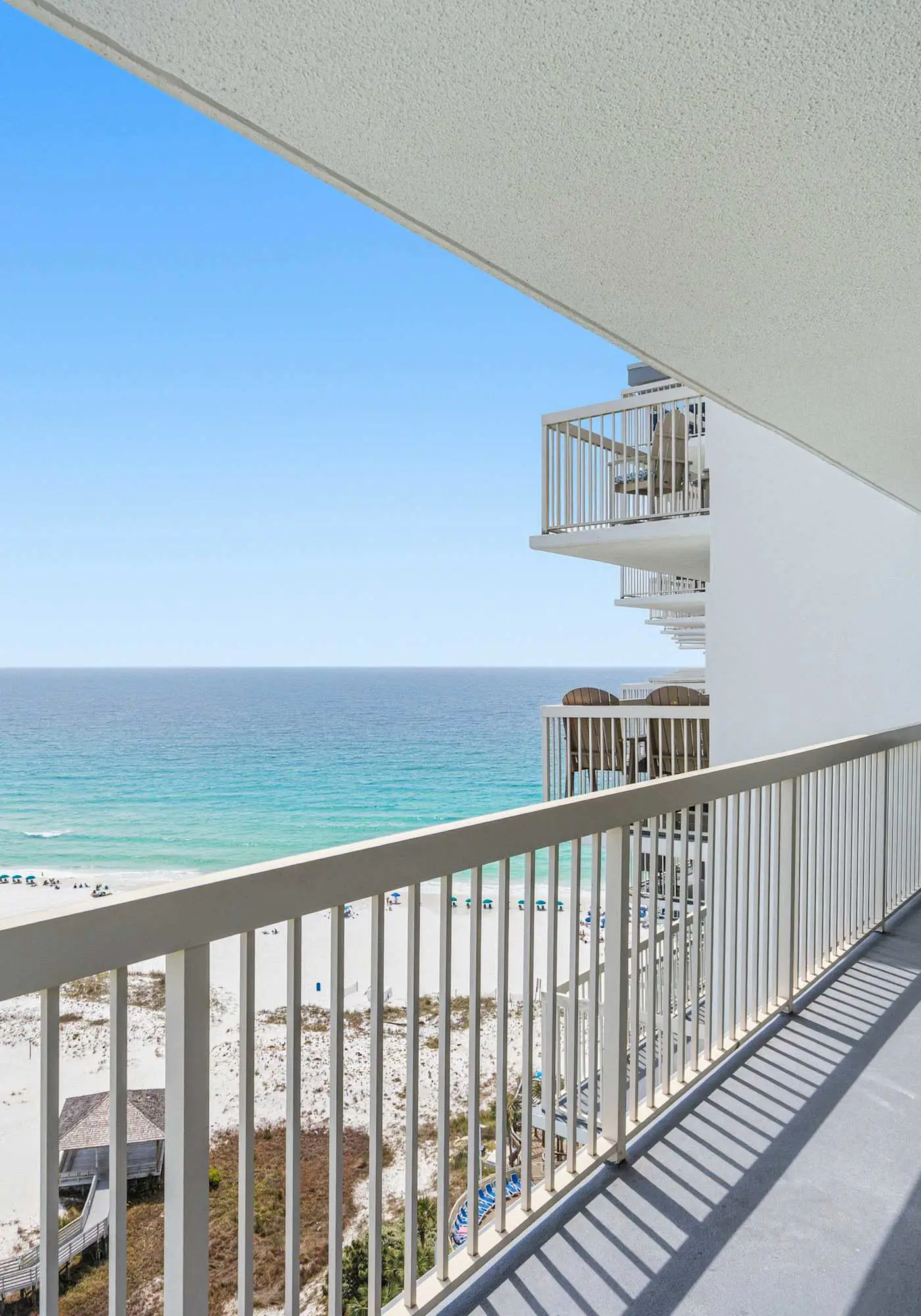 Coastal condo with Gulf views, washer and dryer, Wifi, Community pool