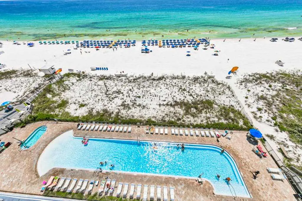 Coastal condo with Gulf views, washer and dryer, Wifi, Community pool