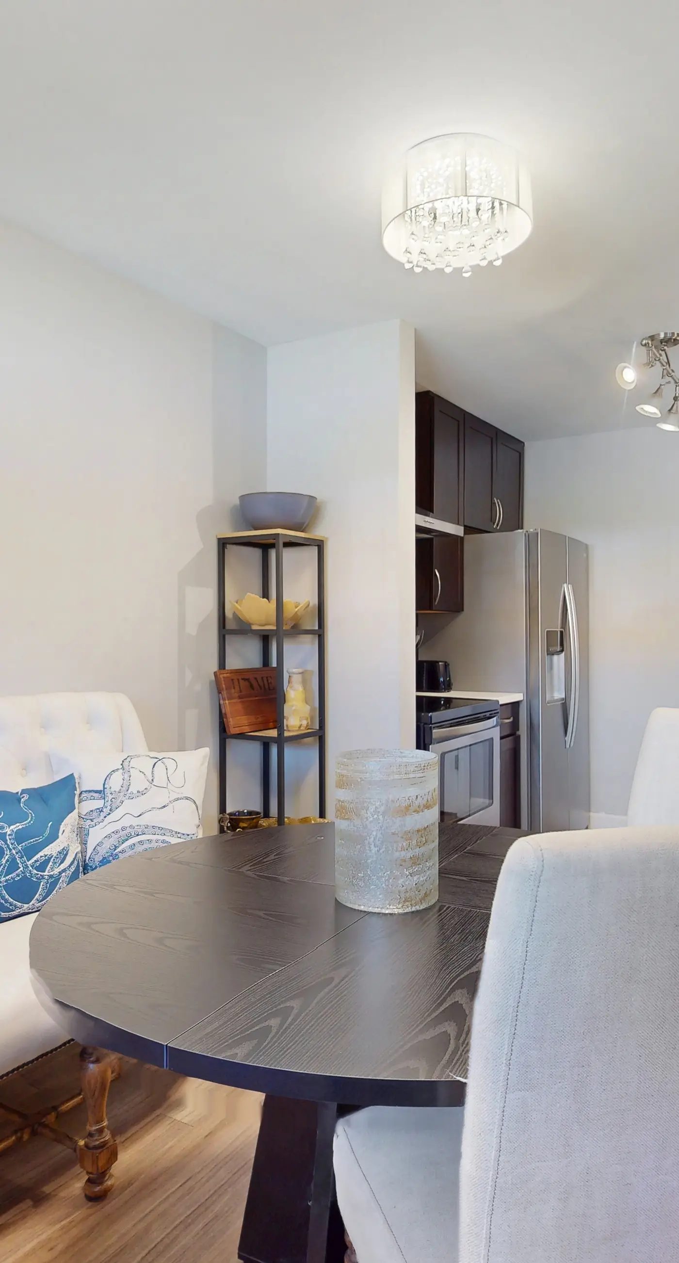 Chic coastal home w private pool, close to downtown & beach