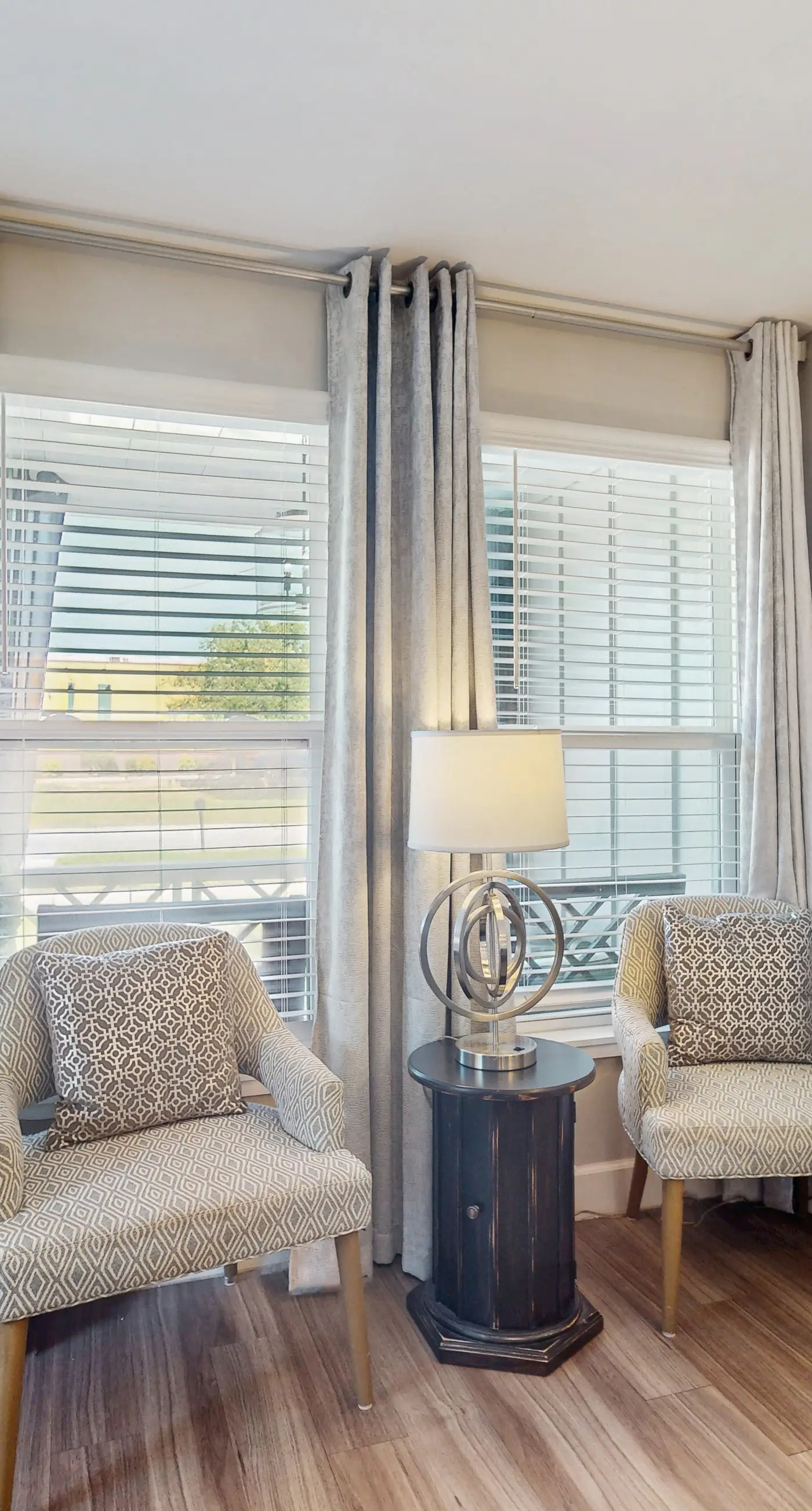 Chic coastal home w private pool, close to downtown & beach