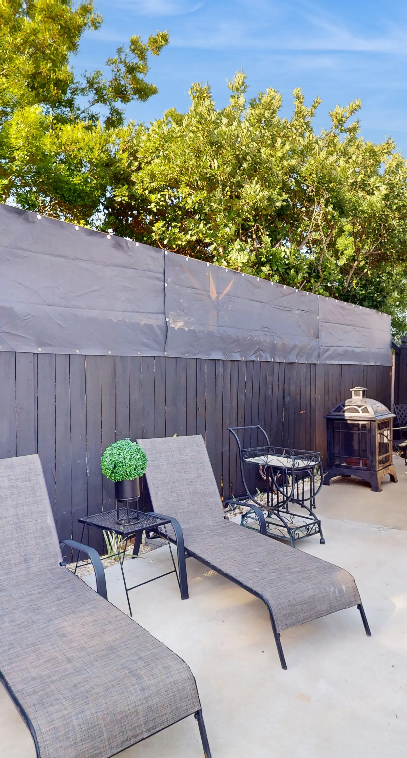 Chic coastal home w private pool, close to downtown & beach