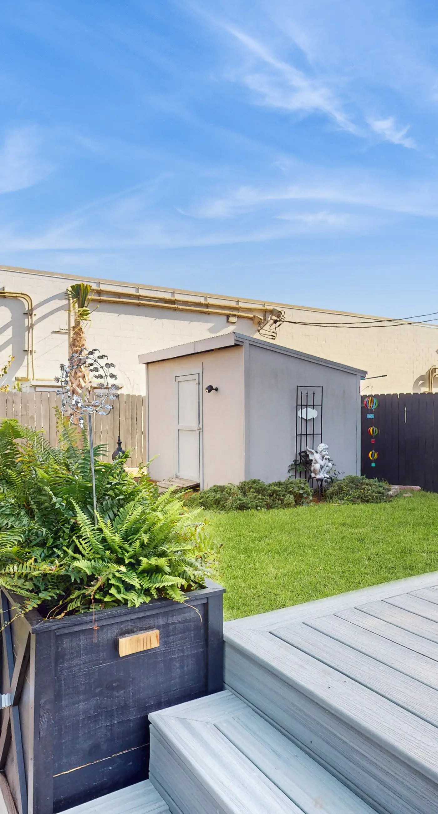 Chic coastal home w private pool, close to downtown & beach