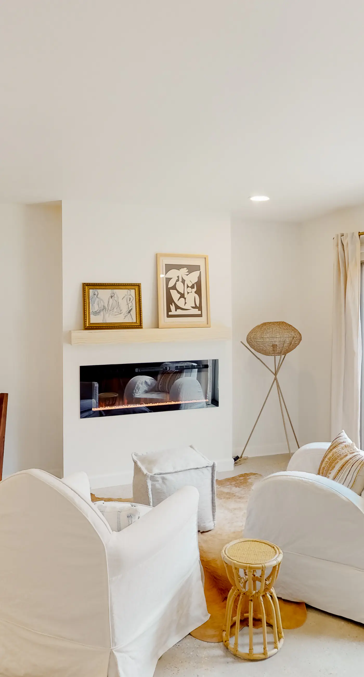 Dog-friendly home with pool, patio, full kitchen, & W/D - in a great location