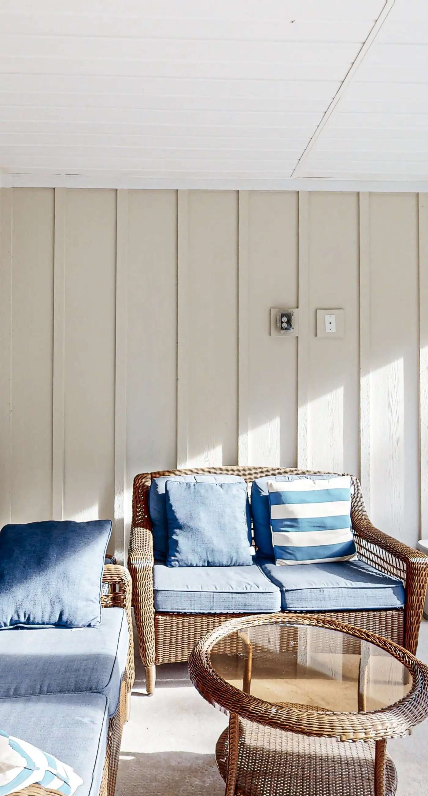 Gorgeous coastal home w/ plenty of space, close to everything - dog friendly