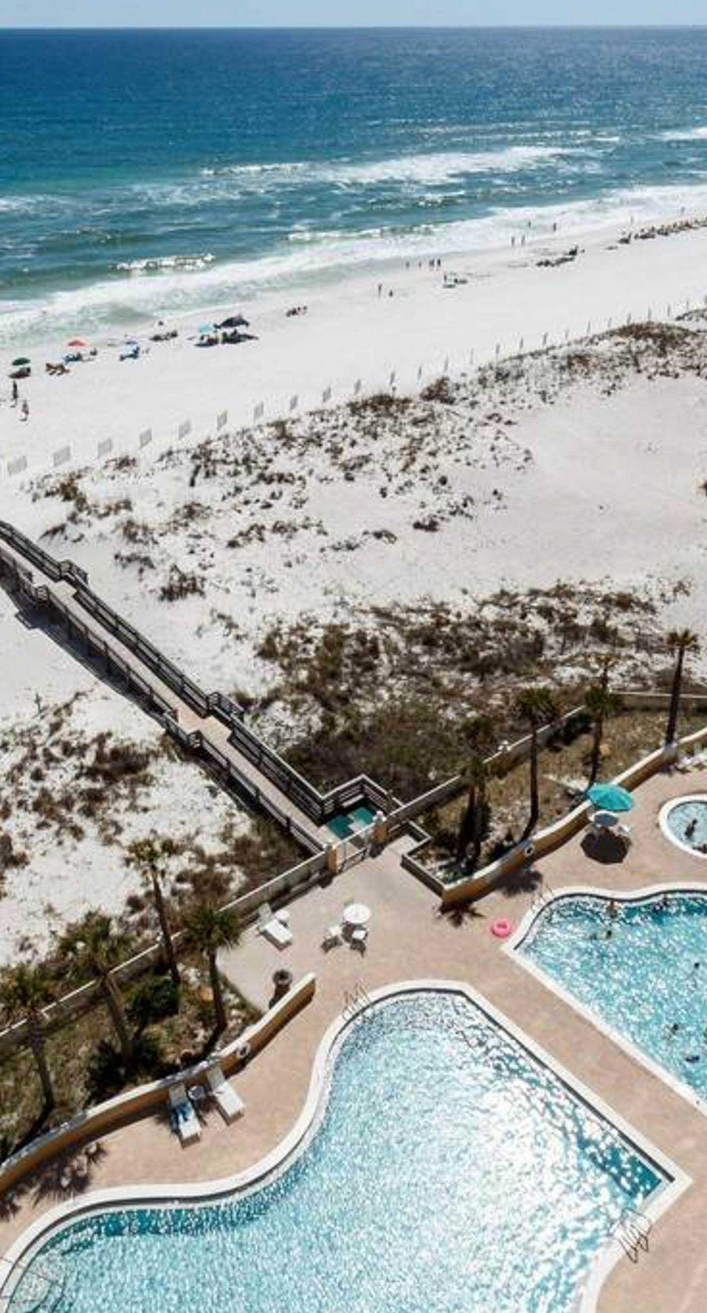 Incredible Gulf Front Condo Onsite Pools, Fitness Center, Dry Sauna