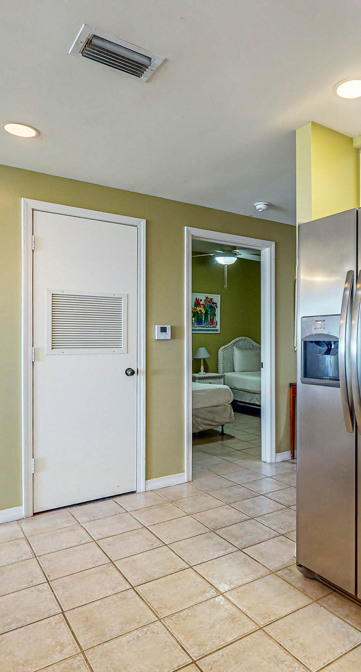 Partial Gulf View, Community Pools, Onsite Fitness Center, Free WiFi