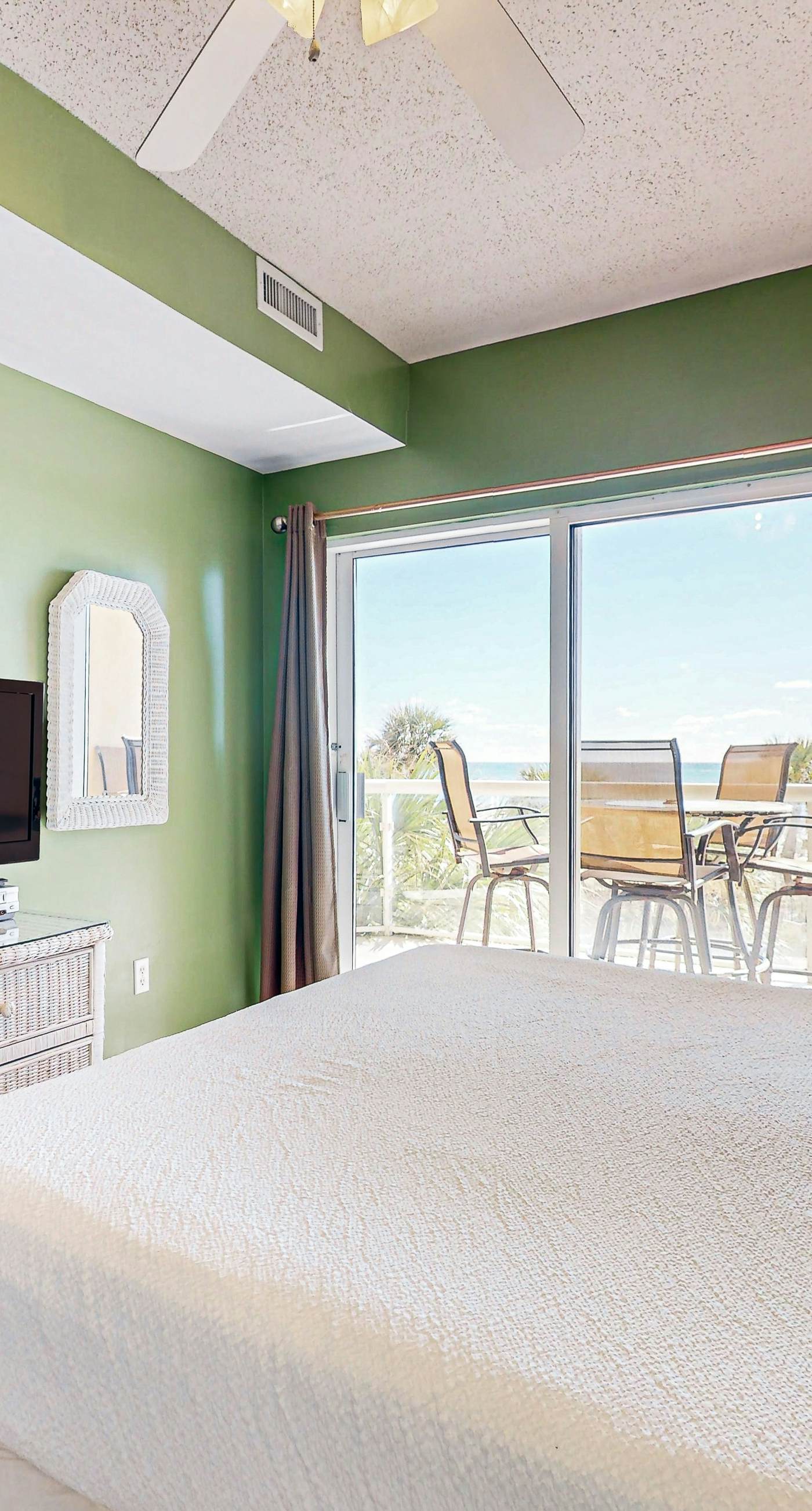 Partial Gulf View, Community Pools, Onsite Fitness Center, Free WiFi