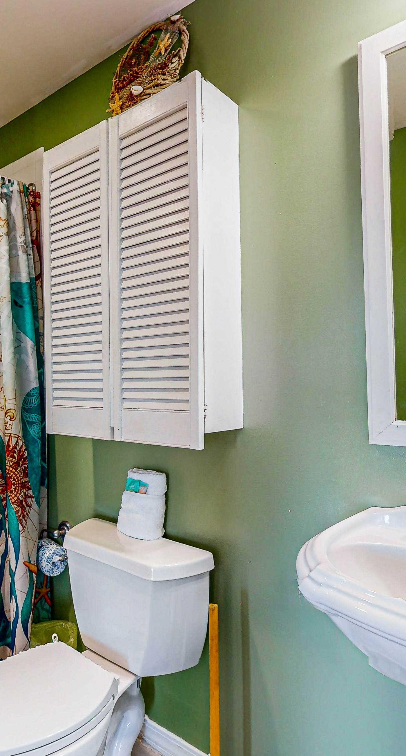 Partial Gulf View, Community Pools, Onsite Fitness Center, Free WiFi