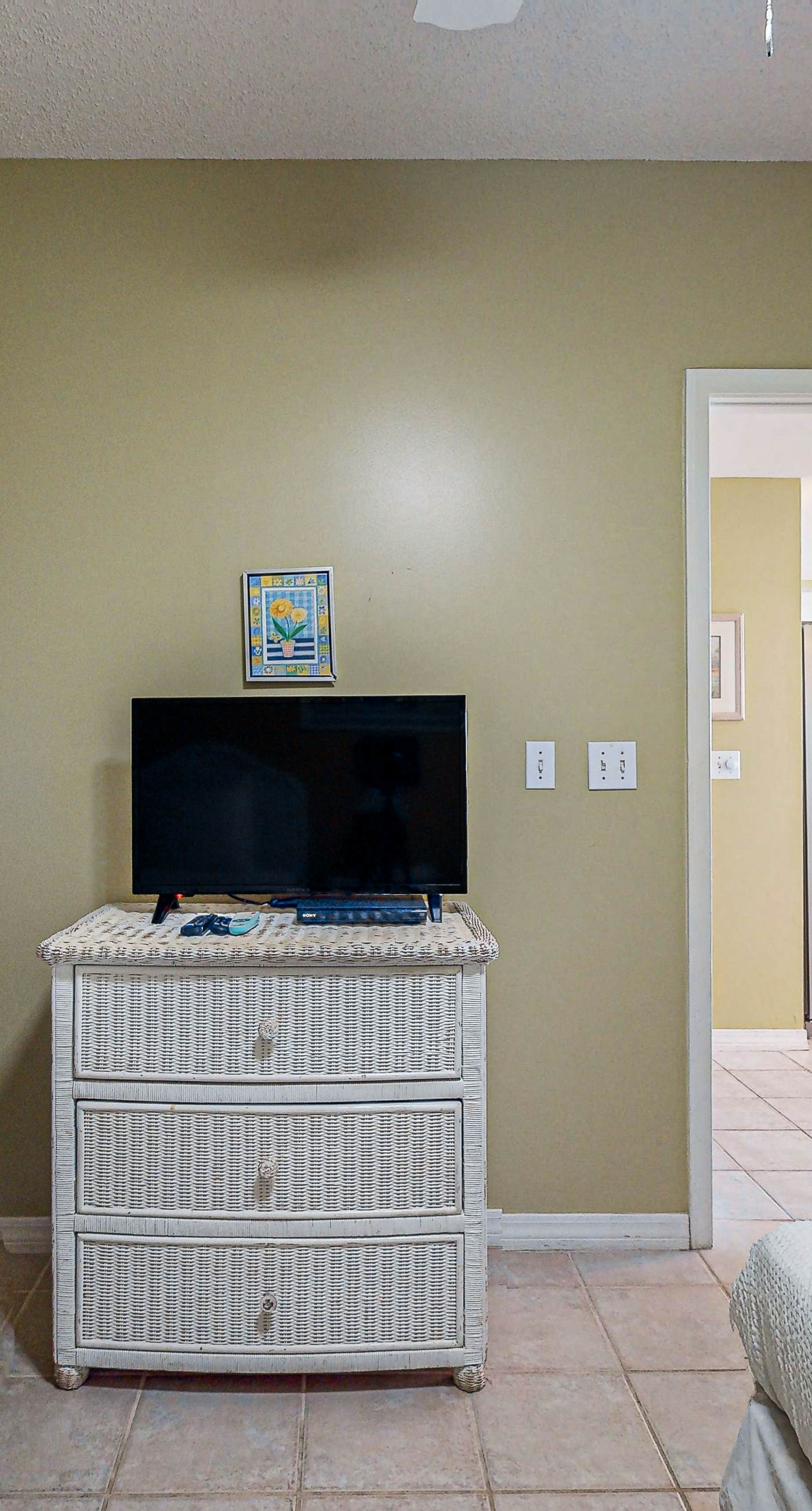 Partial Gulf View, Community Pools, Onsite Fitness Center, Free WiFi