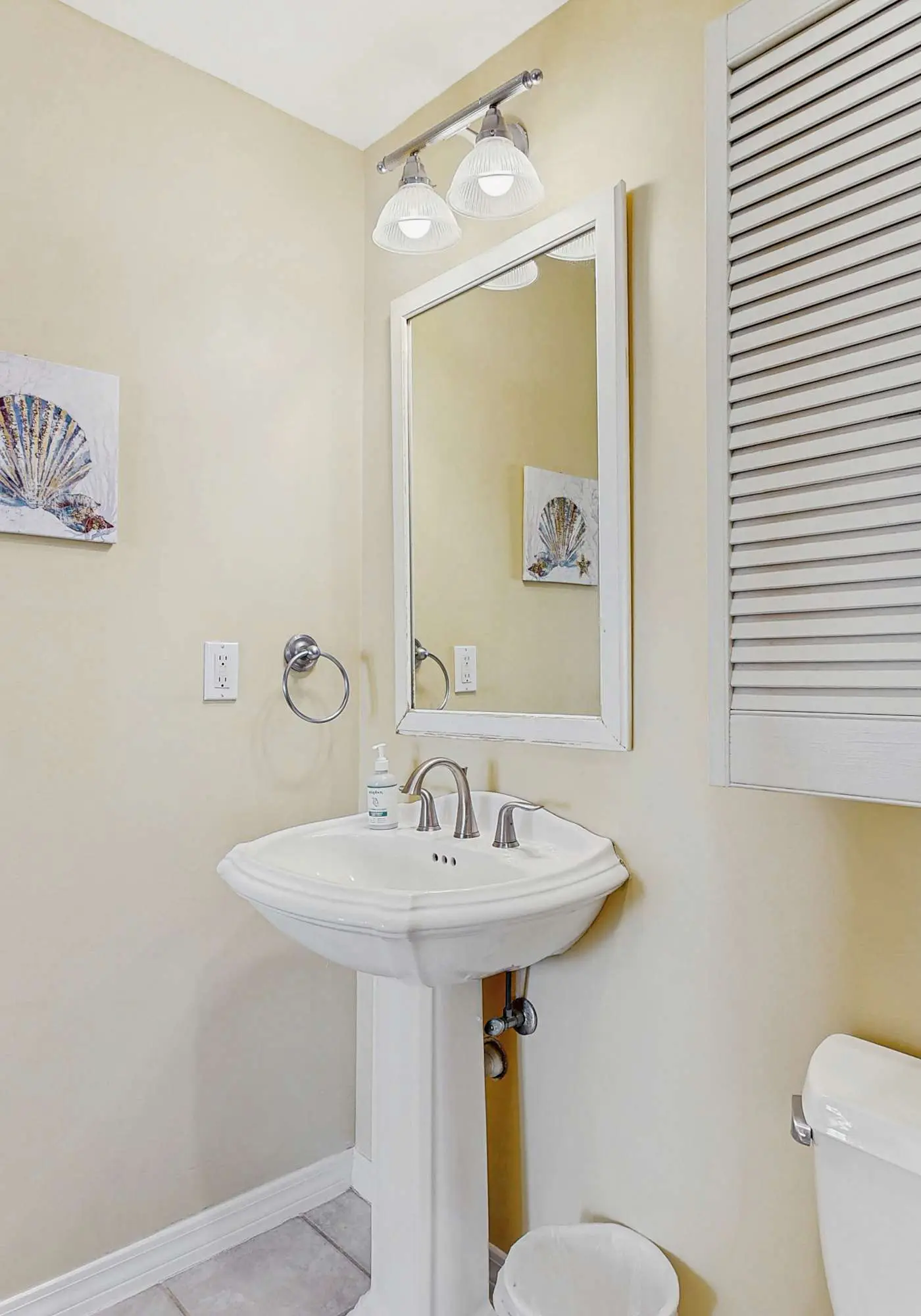 Condo with Partial Gulf View Onsite Pools, Fitness Center, Dry Sauna