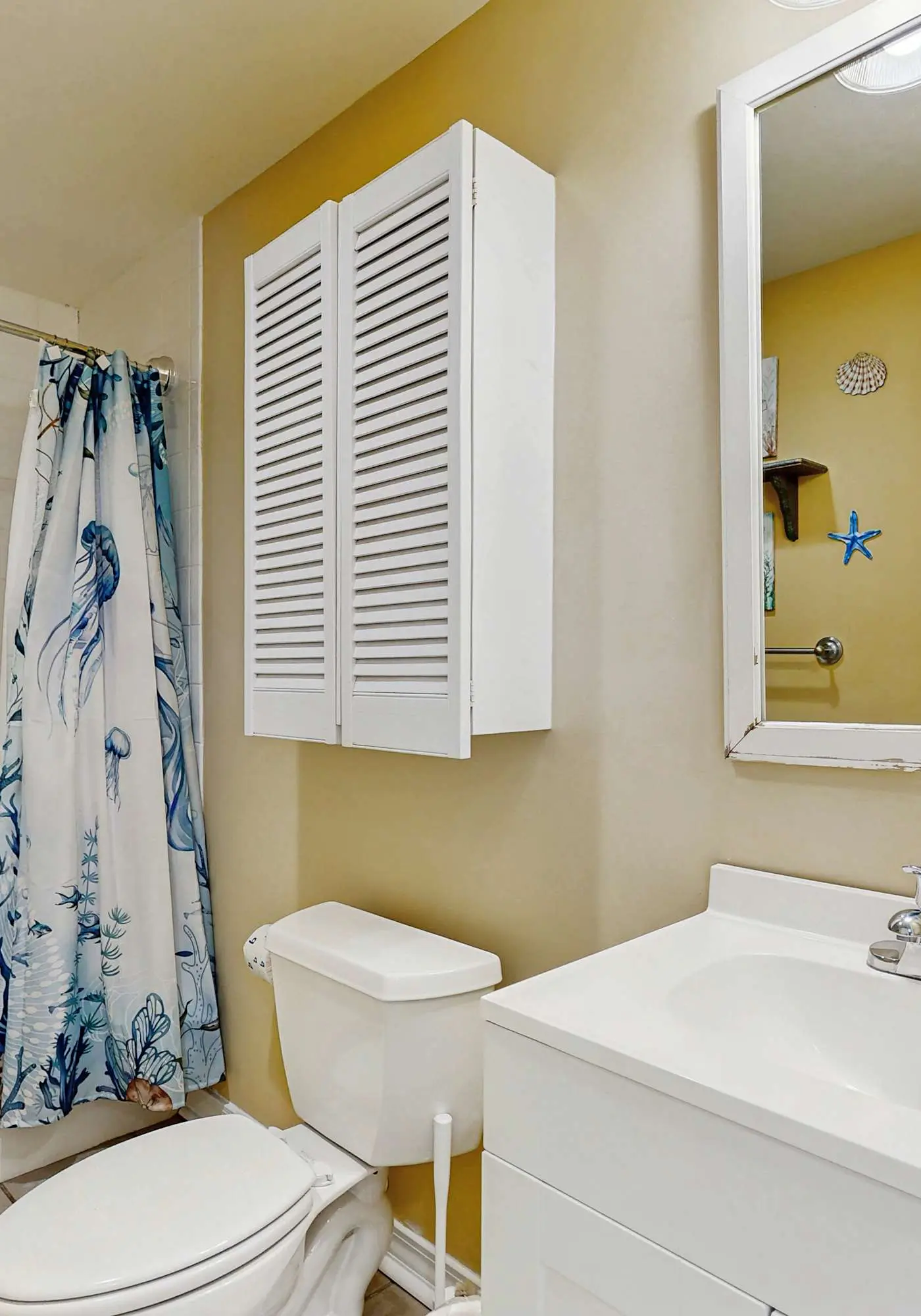 Condo with Partial Gulf View Onsite Pools, Fitness Center, Dry Sauna