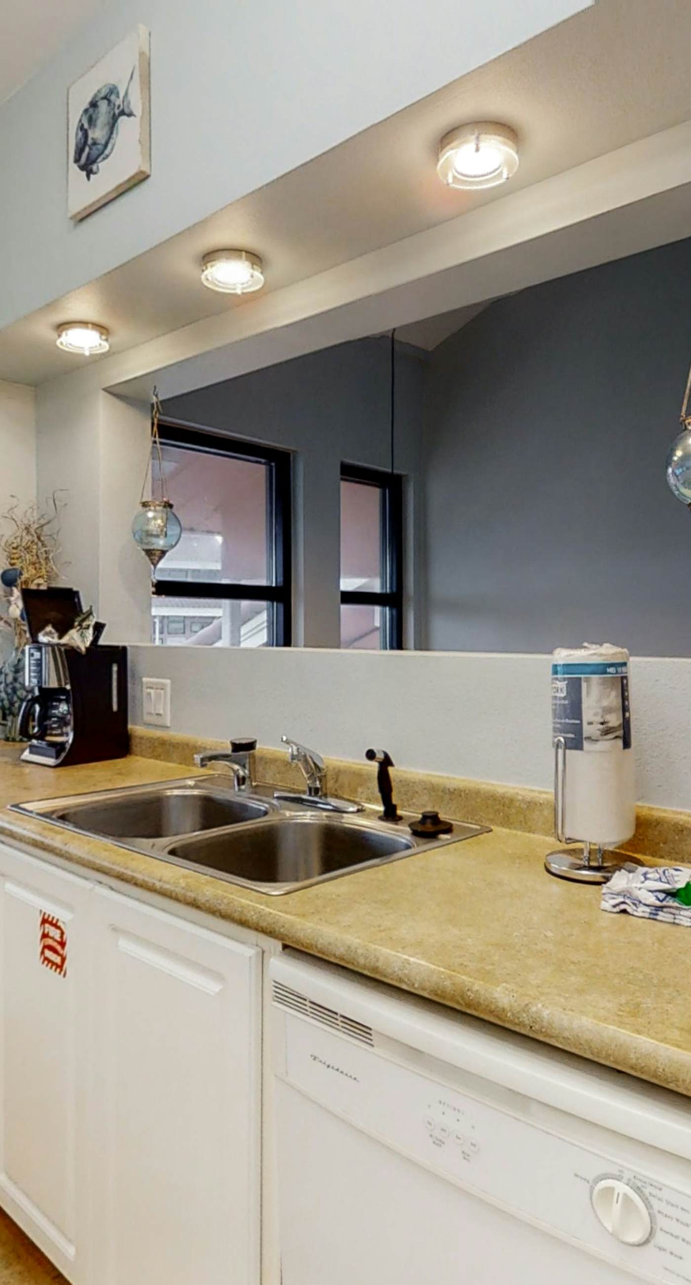 Sound side condo with pool, central AC, & washer/dryer - snowbirds welcome