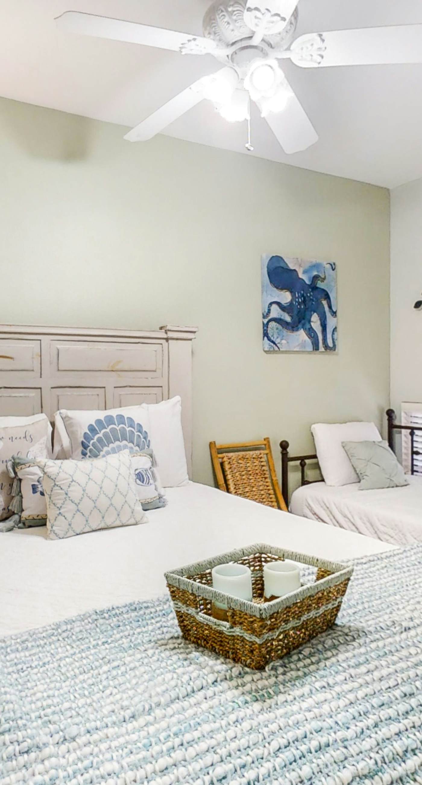 Sound side condo with pool, central AC, & washer/dryer - snowbirds welcome