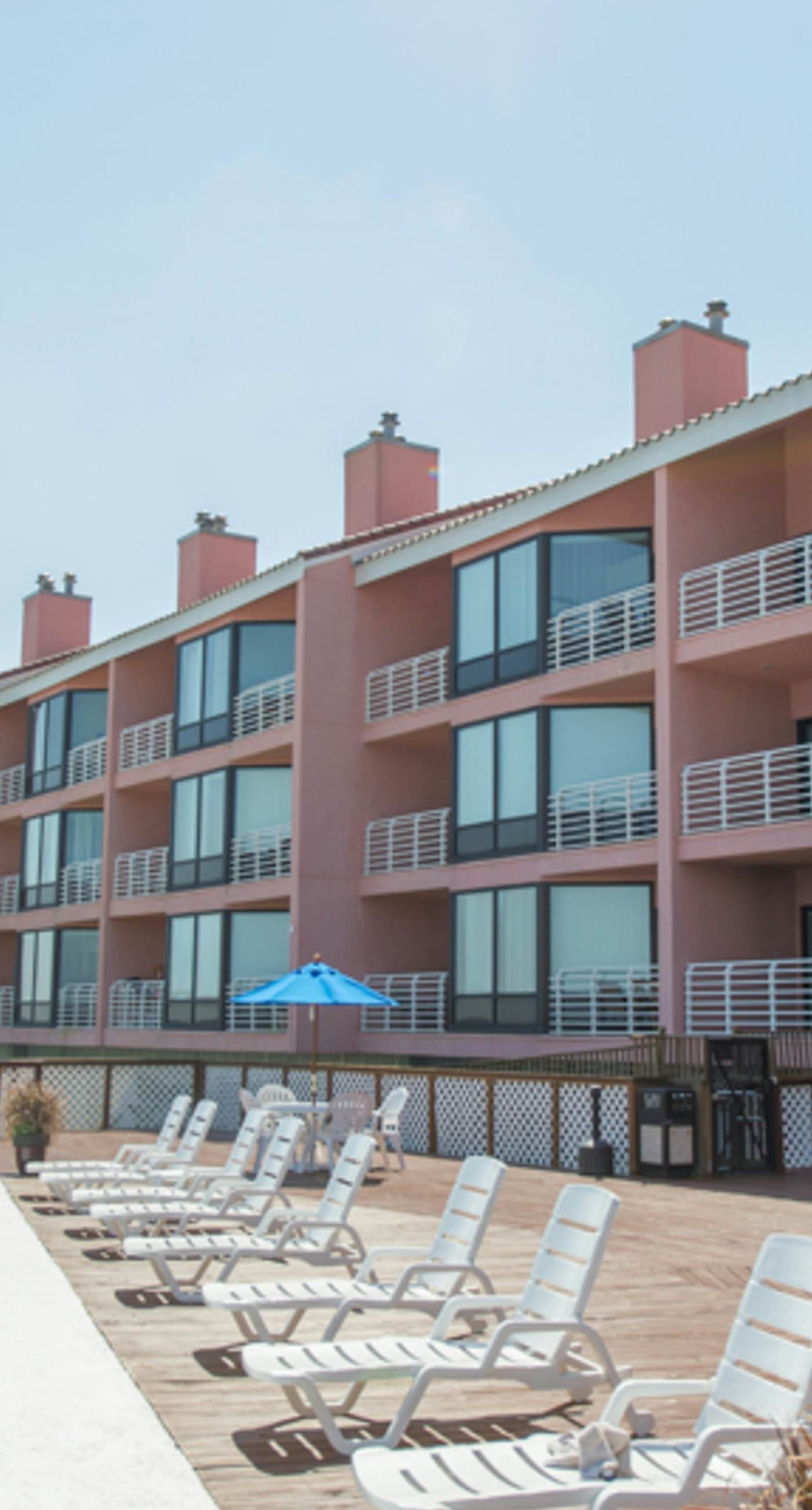 Sound side condo with pool, central AC, & washer/dryer - snowbirds welcome