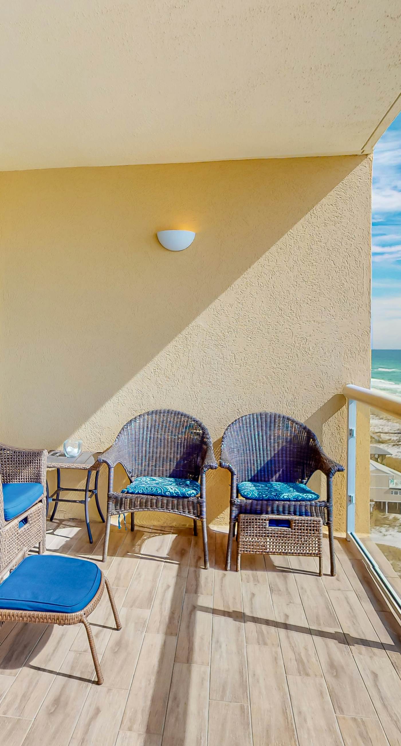 11th floor oceanfront condo with pool, hot tub, ocean view, W/D, and central AC