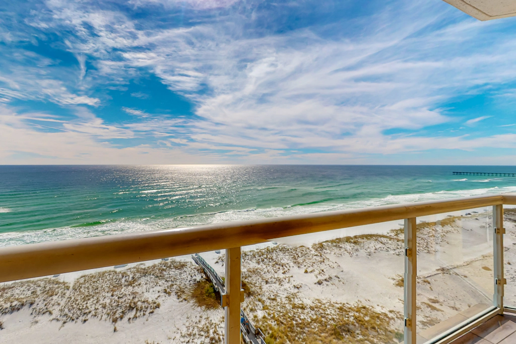 11th floor oceanfront condo with pool, hot tub, ocean view, W/D, and central AC
