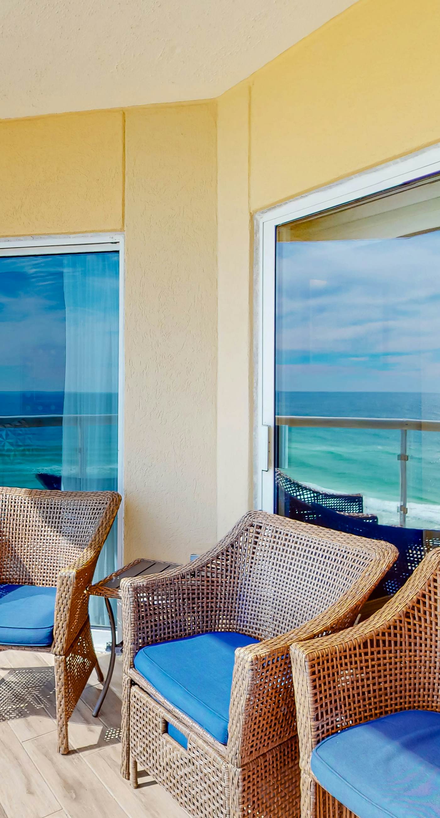 11th floor oceanfront condo with pool, hot tub, ocean view, W/D, and central AC