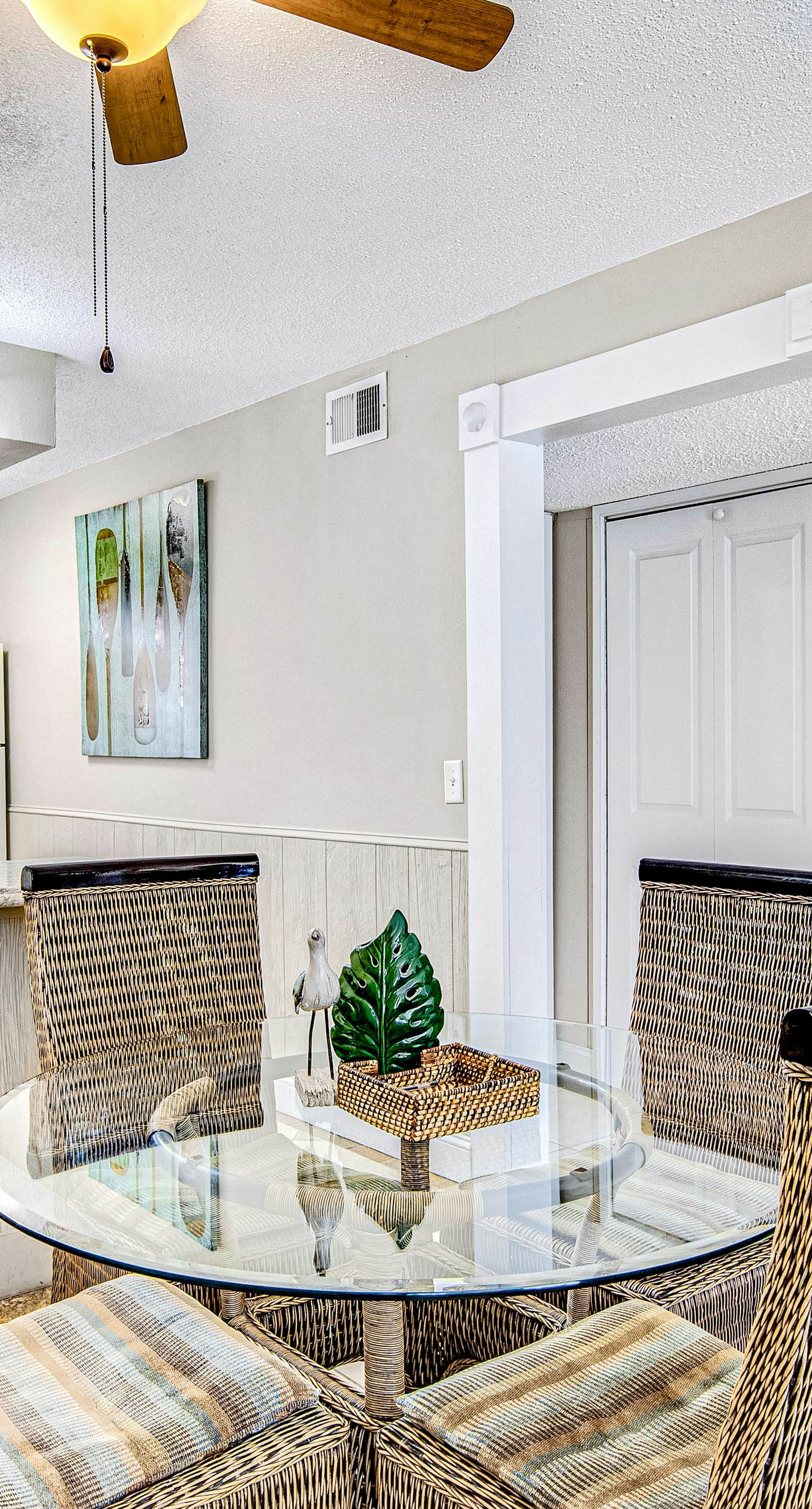 Convenient condo near beach with pool, balcony, & W/D - snowbird-friendly