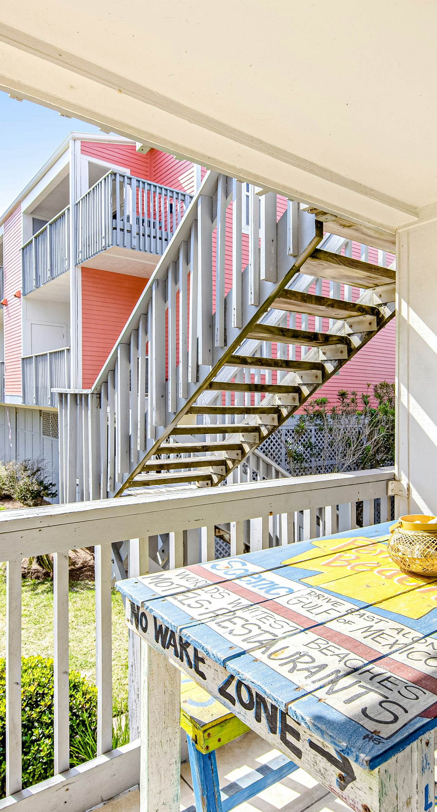 Convenient condo near beach with pool, balcony, & W/D - snowbird-friendly