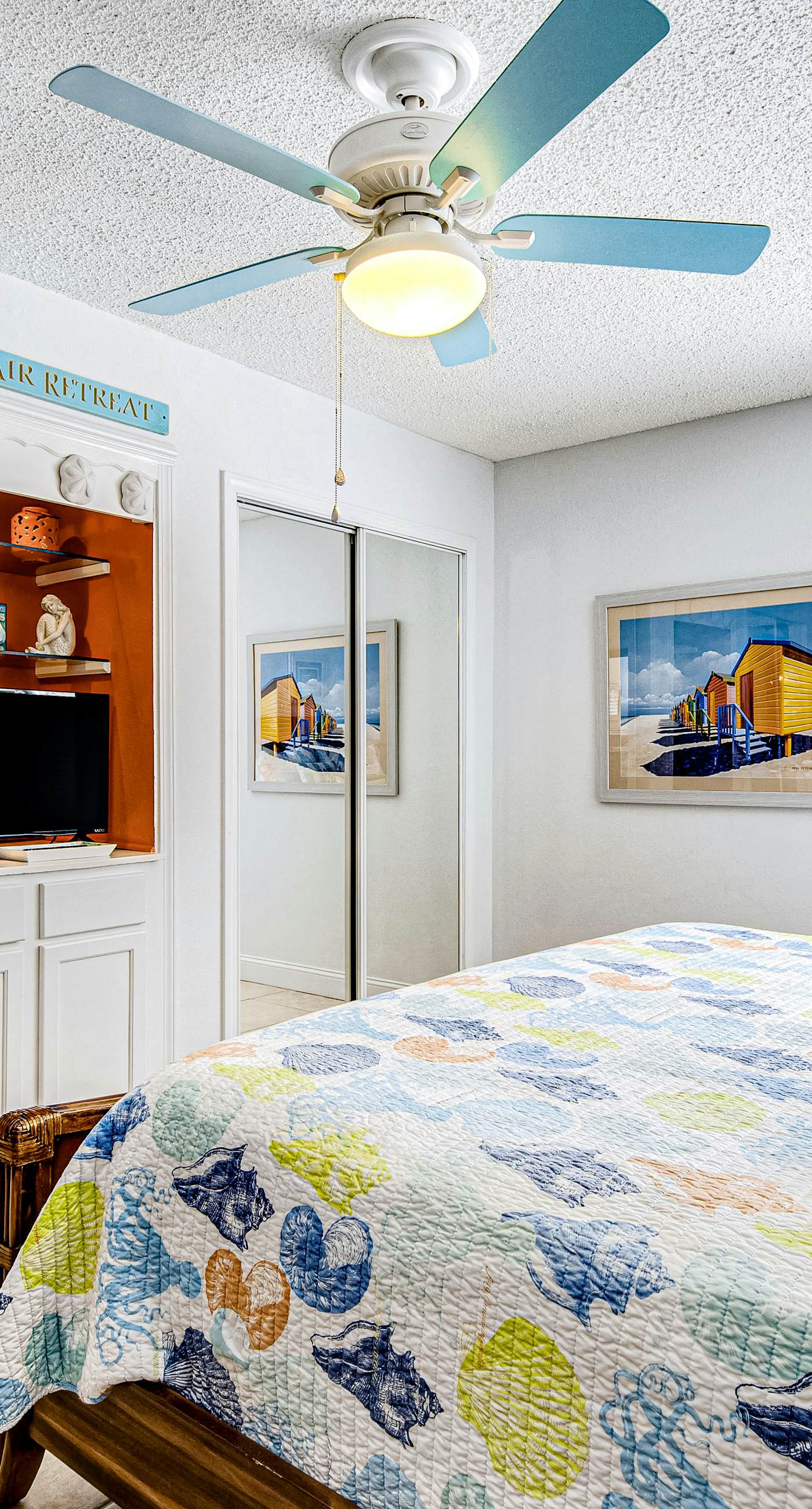 Convenient condo near beach with pool, balcony, & W/D - snowbird-friendly