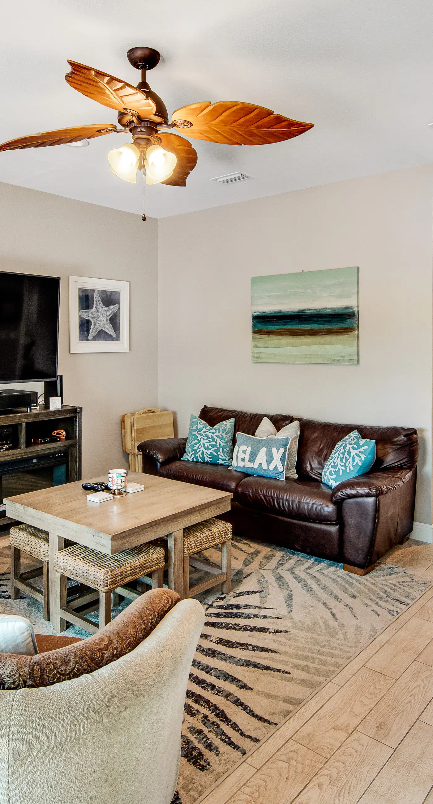 Stunning Beach Retreat with Shared Pool, Beach Access, Large Balcony & Gas Grill