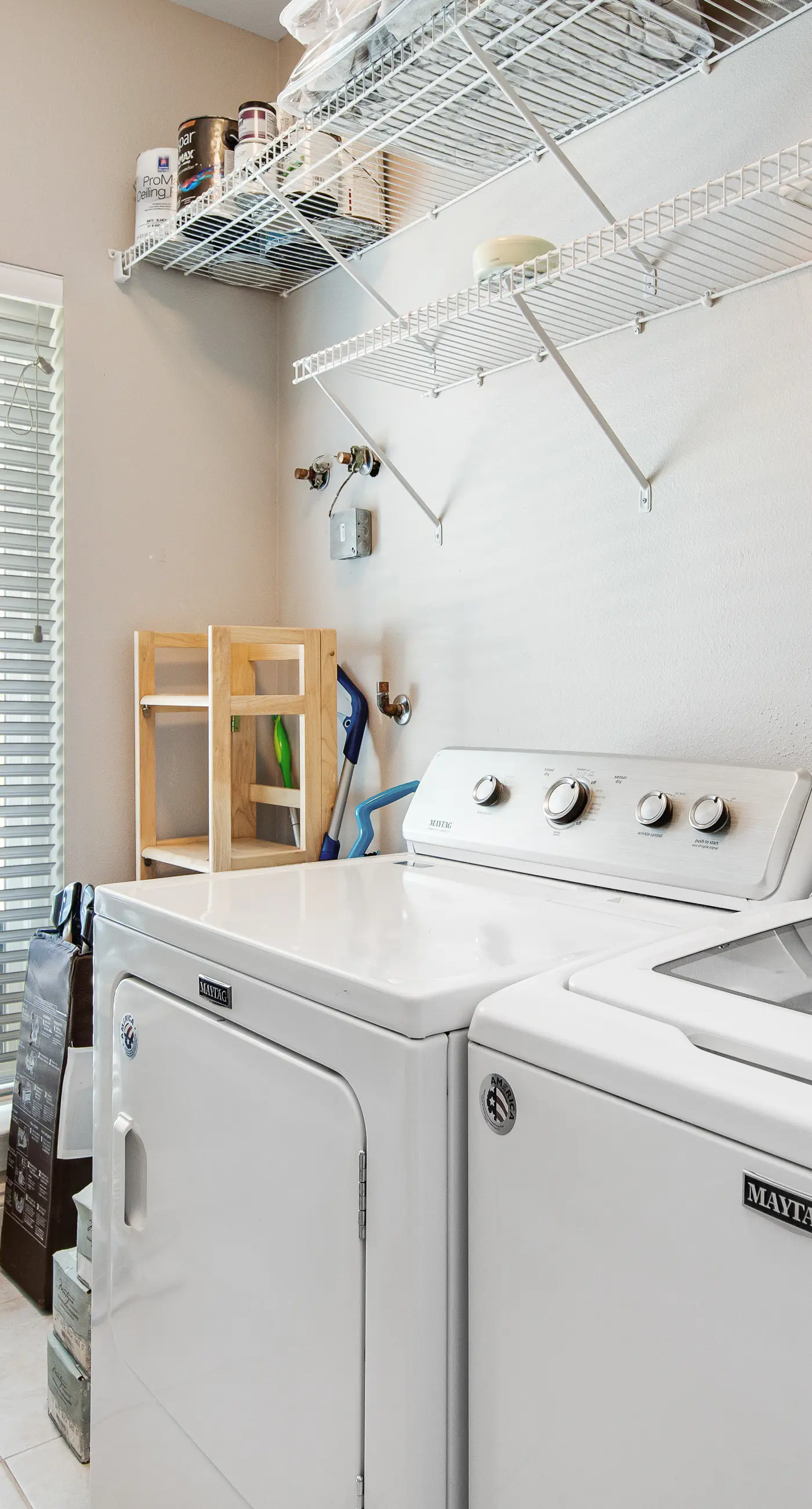 Stunning Beach Retreat with Shared Pool, Beach Access, Large Balcony & Gas Grill