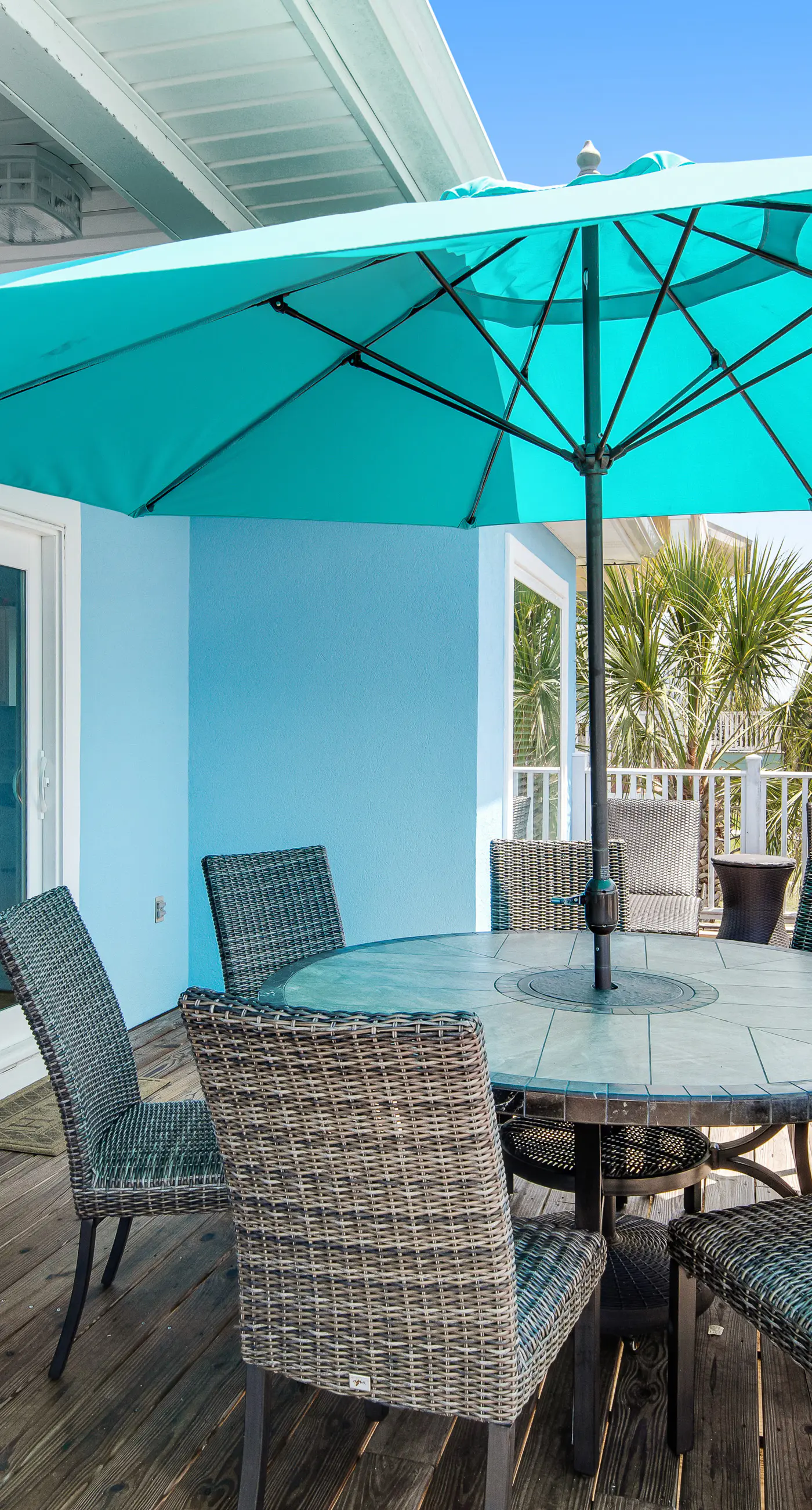 Stunning Beach Retreat with Shared Pool, Beach Access, Large Balcony & Gas Grill