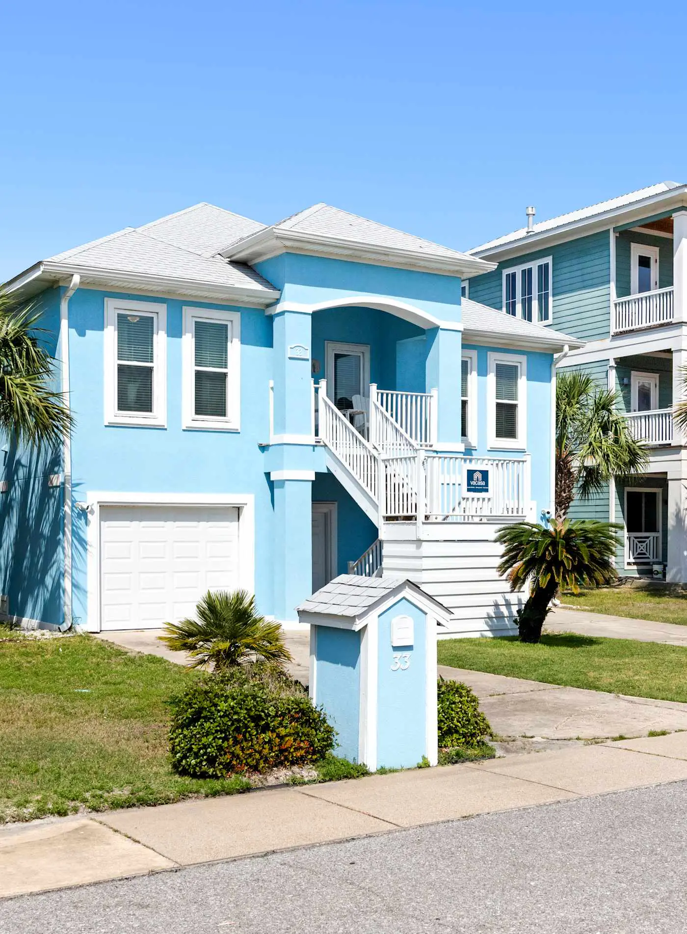 Stunning Beach Retreat with Shared Pool, Beach Access, Large Balcony & Gas Grill