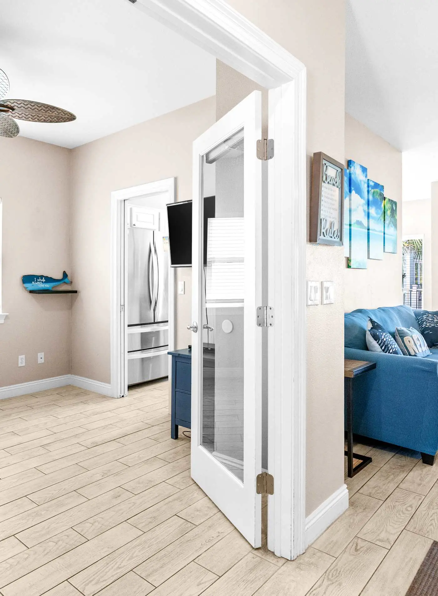 Stunning Beach Retreat with Shared Pool, Beach Access, Large Balcony & Gas Grill