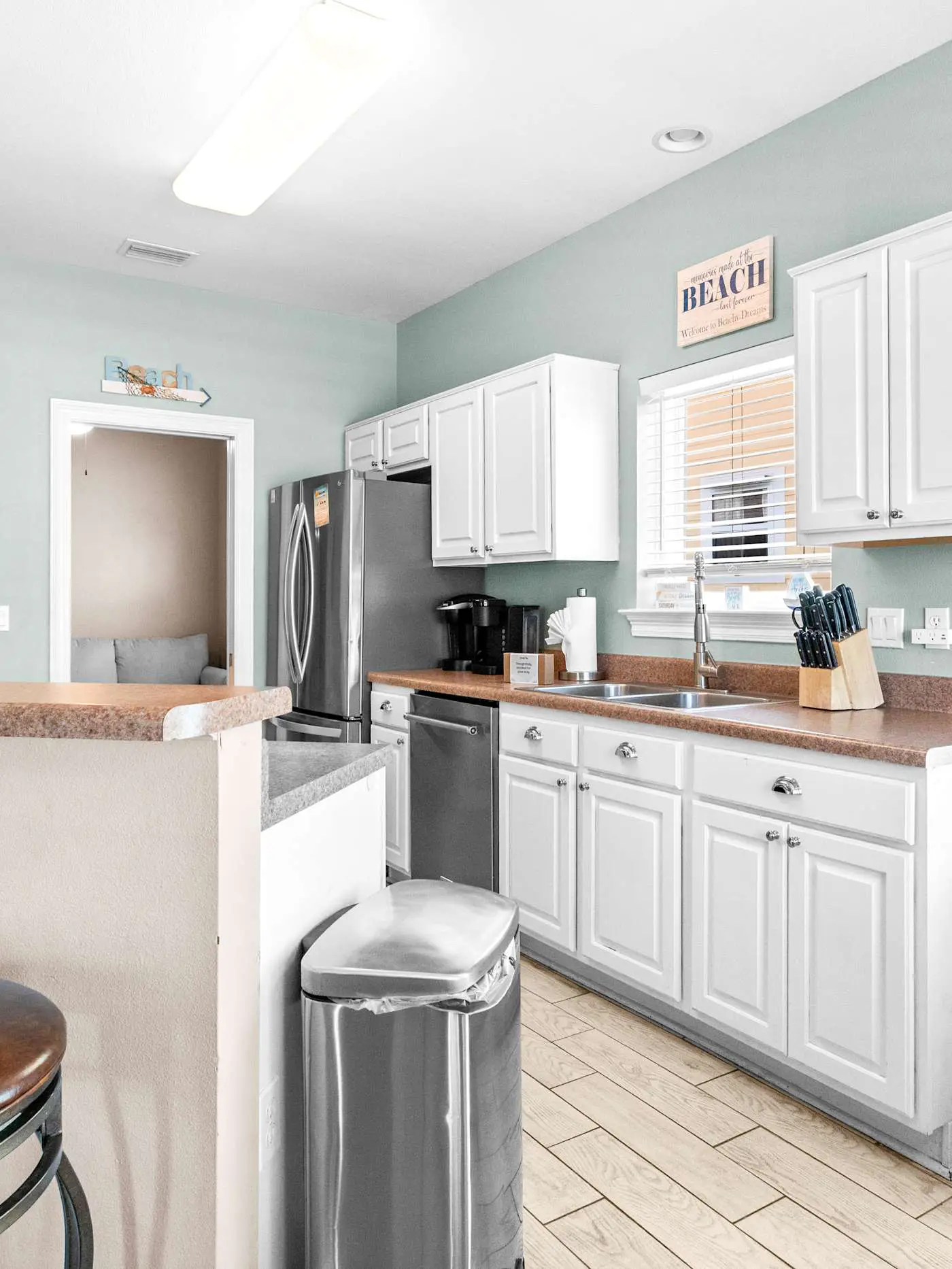 Stunning Beach Retreat with Shared Pool, Beach Access, Large Balcony & Gas Grill