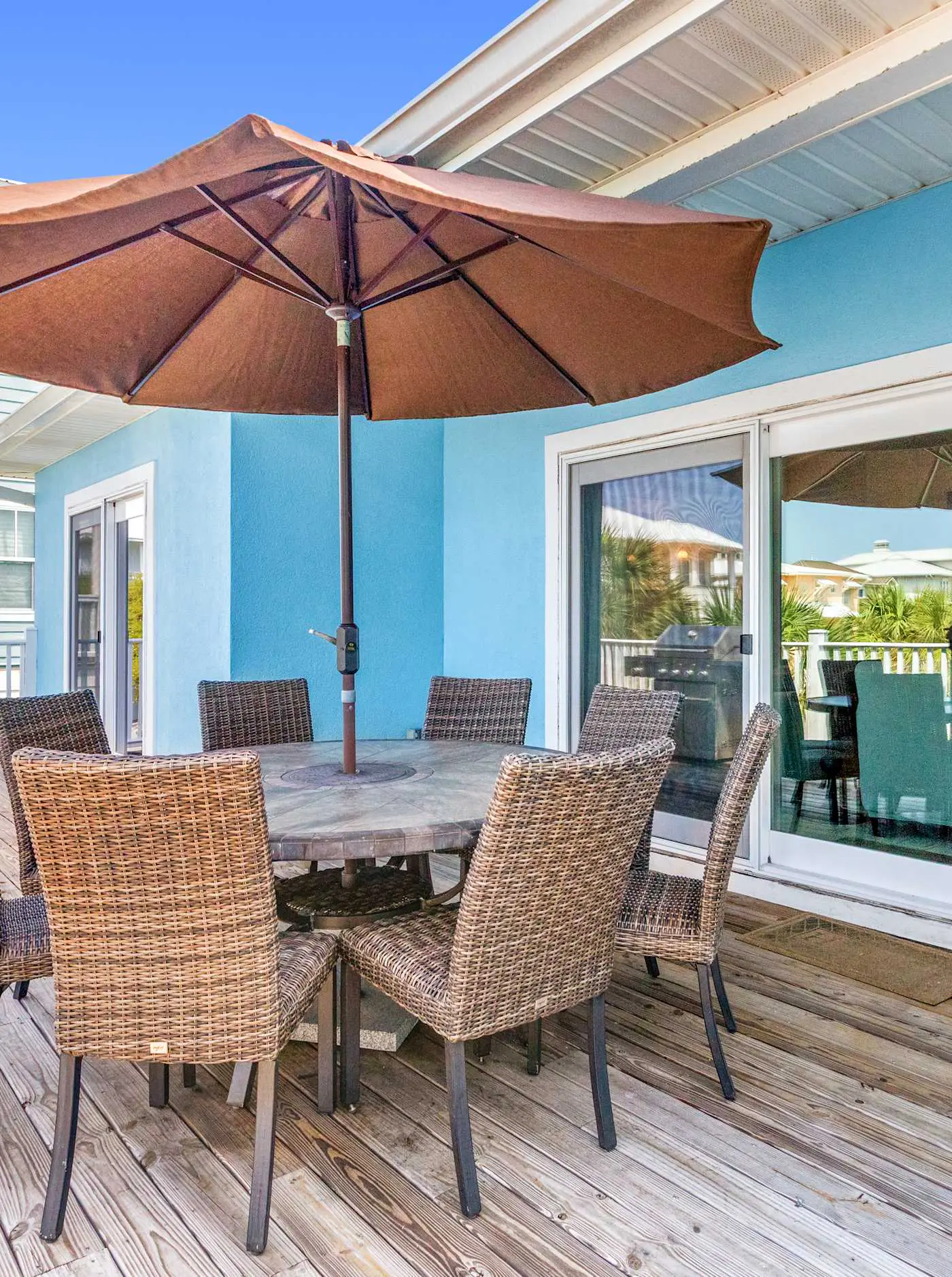 Stunning Beach Retreat with Shared Pool, Beach Access, Large Balcony & Gas Grill
