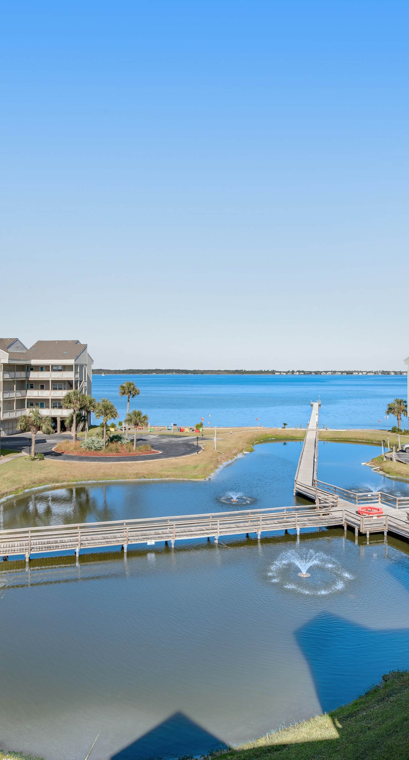 Cozy Waterfront Condo with a Shared Pool – Your Perfect Escape Awaits