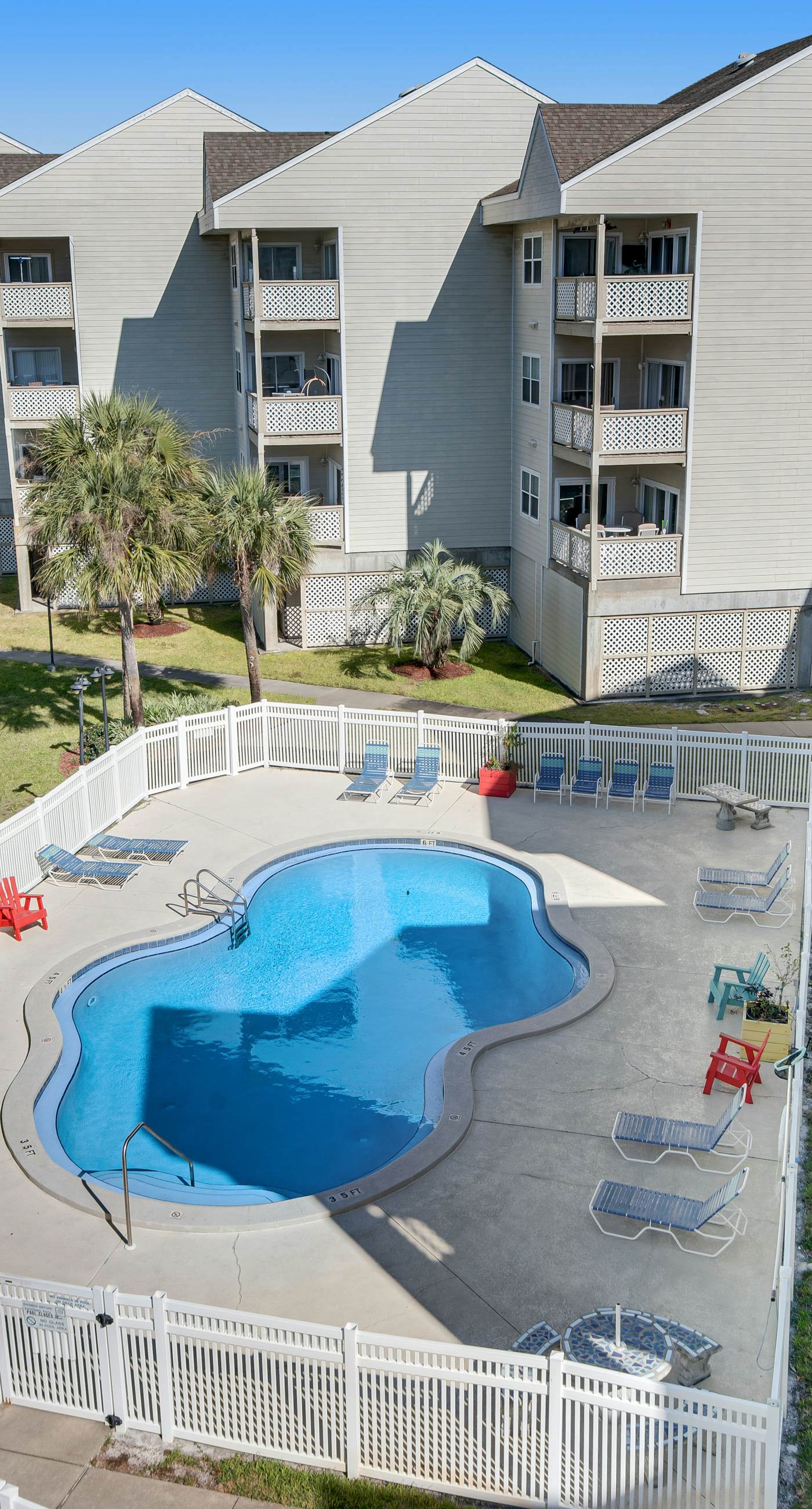 Cozy Waterfront Condo with a Shared Pool – Your Perfect Escape Awaits
