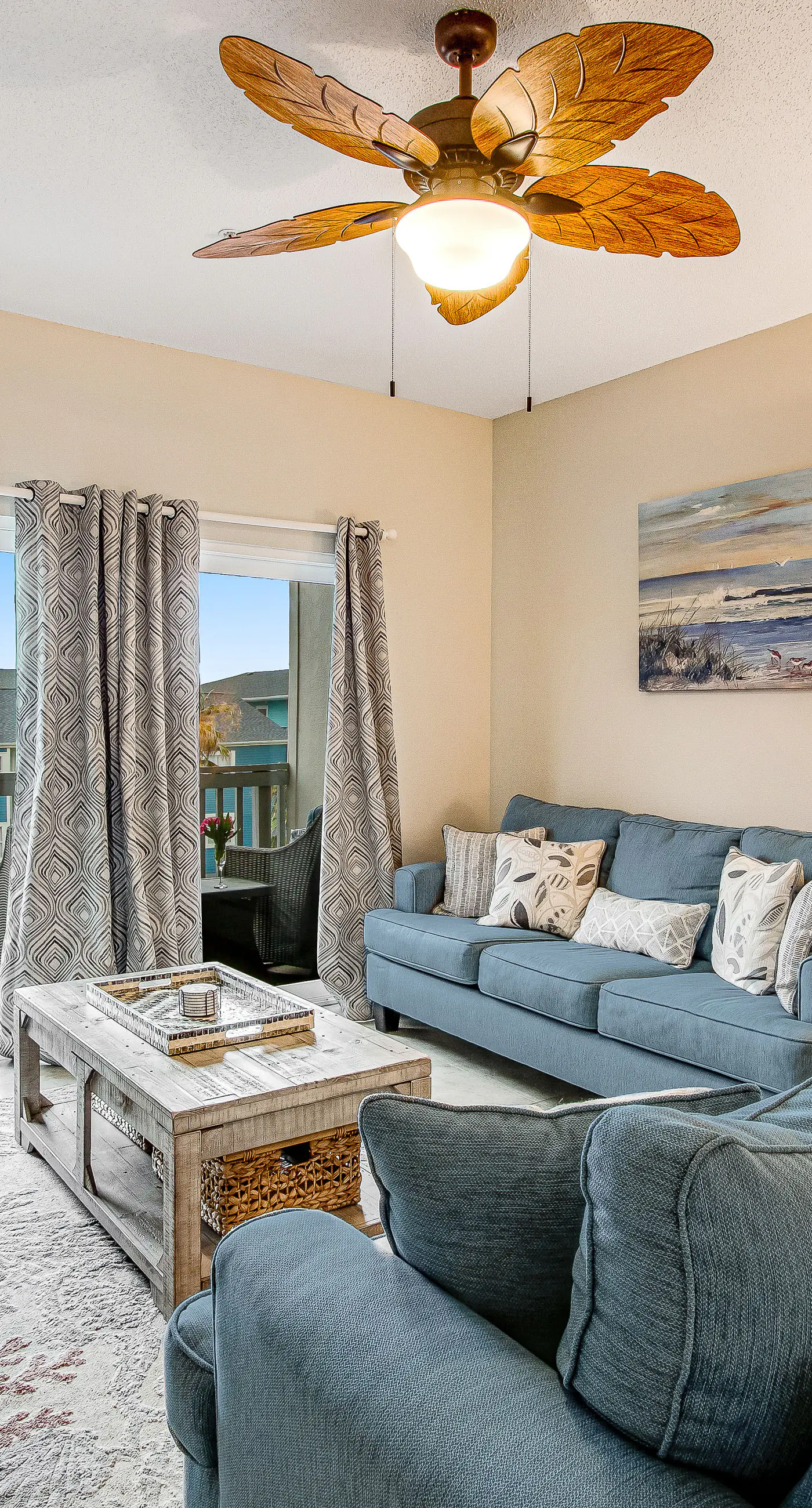 Cozy coastal condo with pool, fast WiFi, central AC, & easy beach access