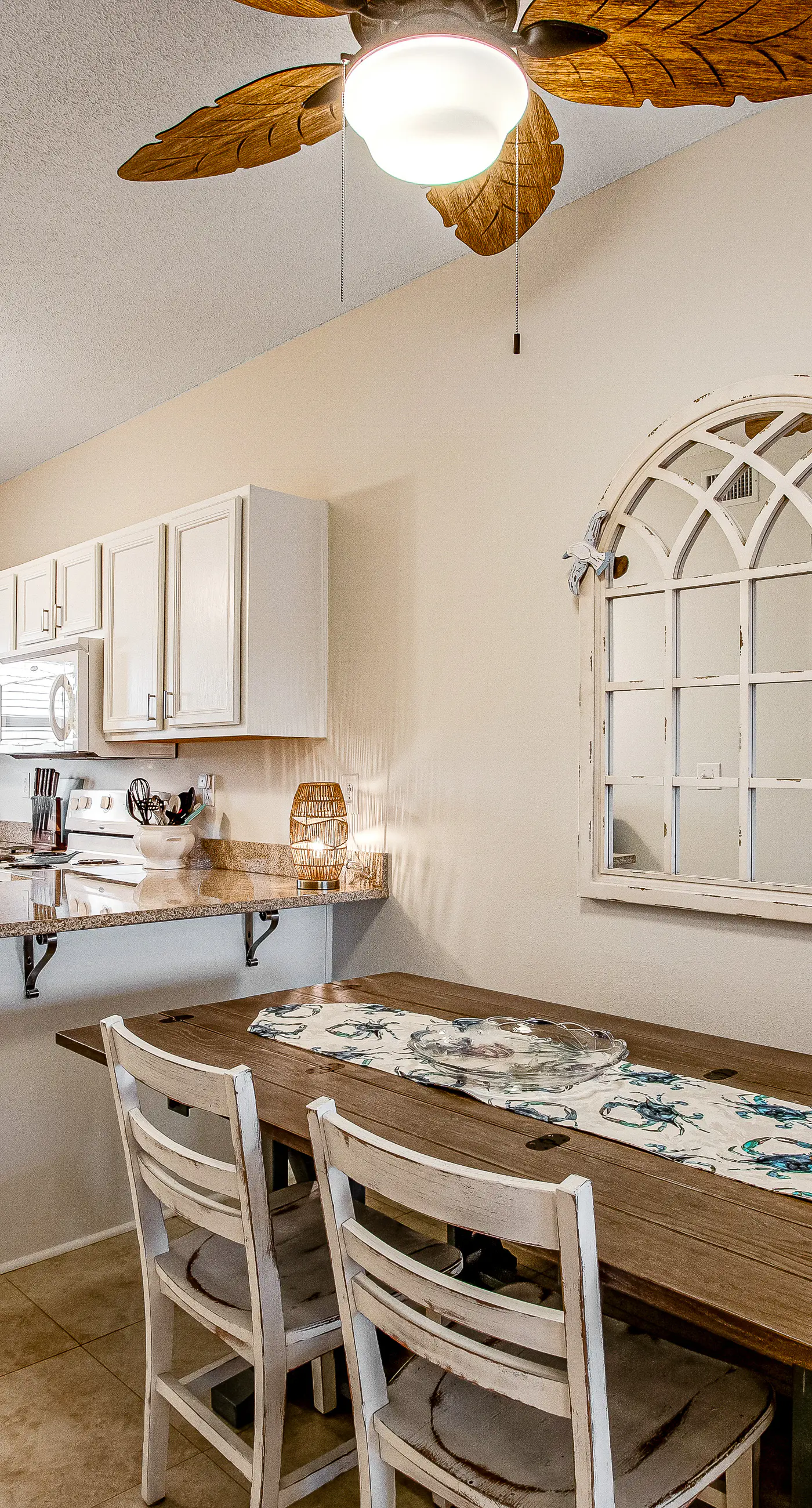 Cozy coastal condo with pool, fast WiFi, central AC, & easy beach access