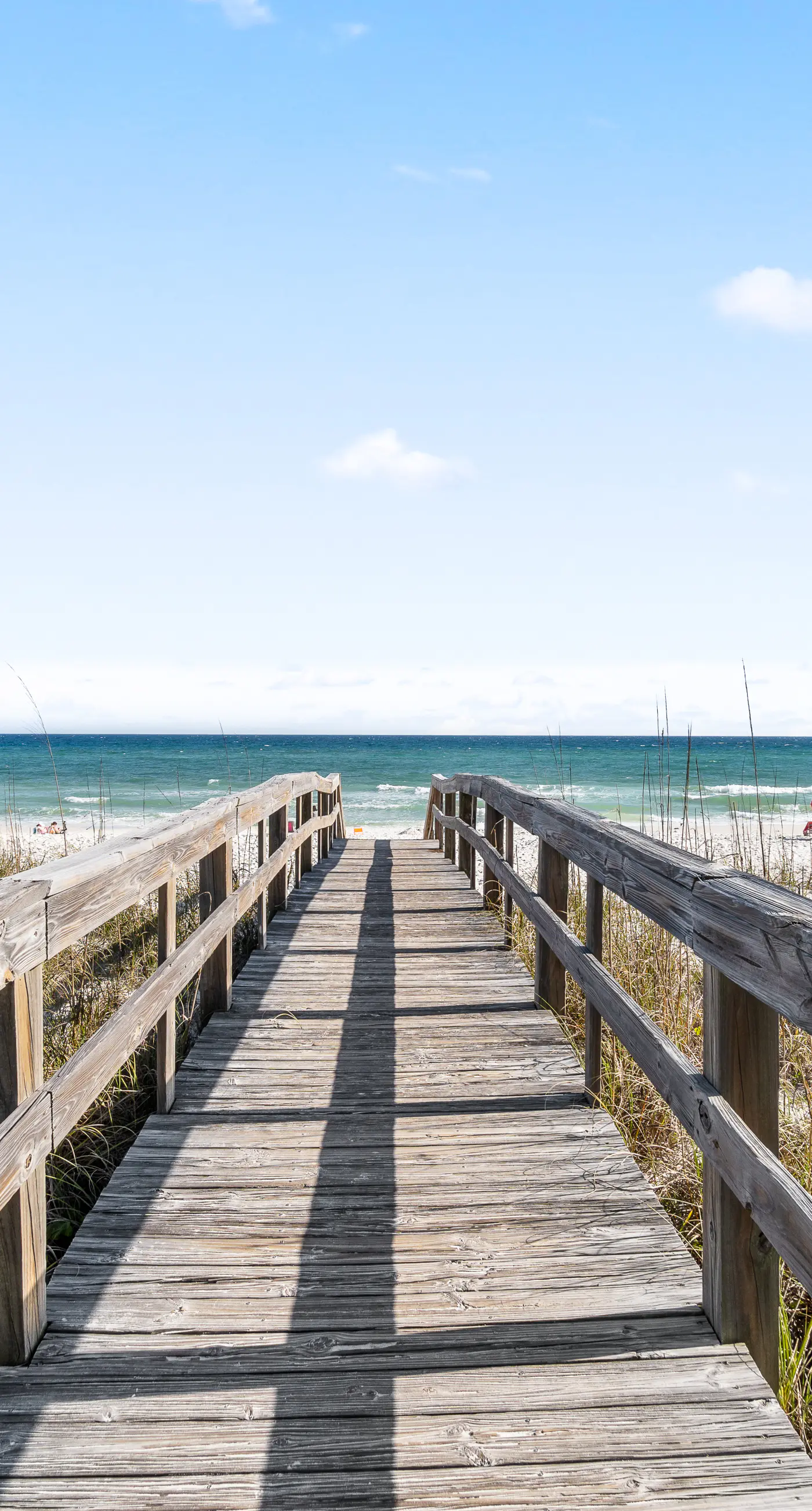 Cozy coastal condo with pool, fast WiFi, central AC, & easy beach access