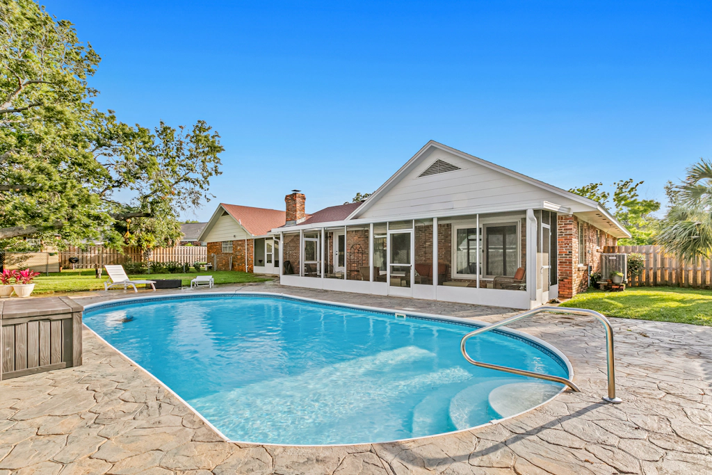 Dog-Friendly Home with Private Pool & High-Speed WiFi - Near Beach & Boat Launch