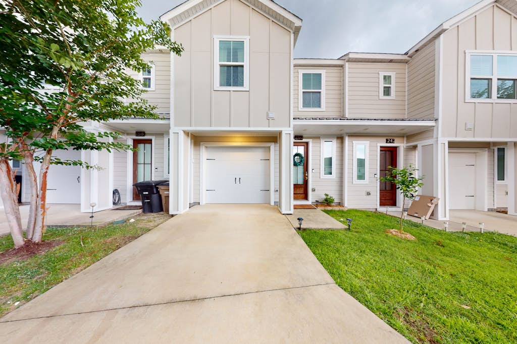 Stylish, dog-friendly townhome with firepit & enclosed yard - blocks to downtown