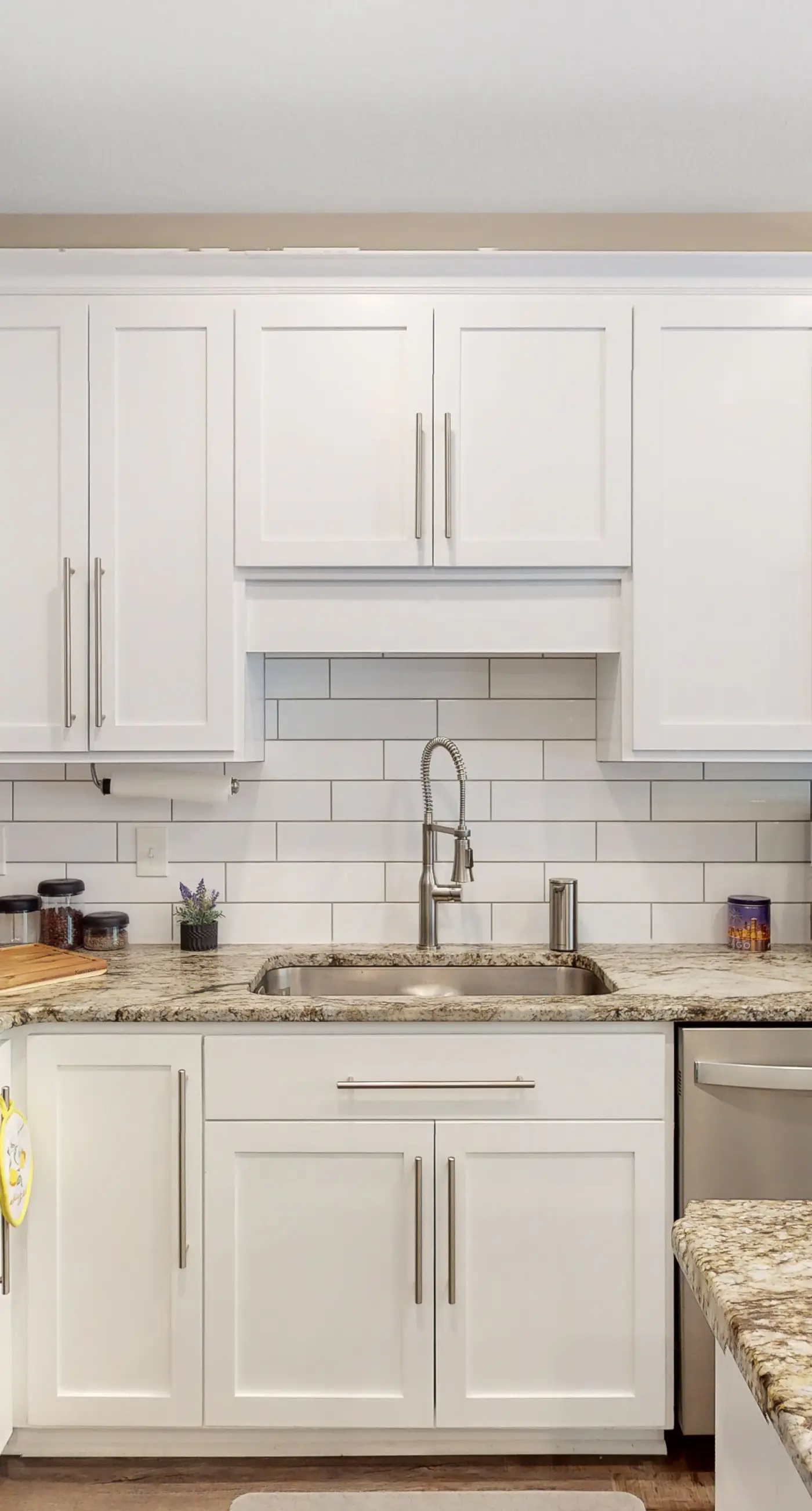 Stylish, dog-friendly townhome with firepit & enclosed yard - blocks to downtown