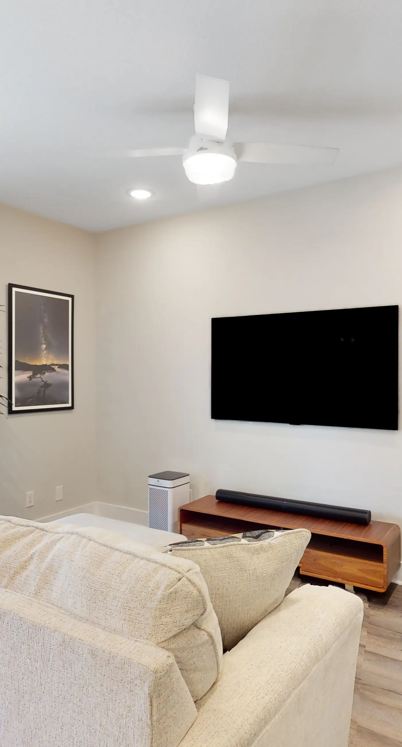 Stylish, dog-friendly townhome with firepit & enclosed yard - blocks to downtown