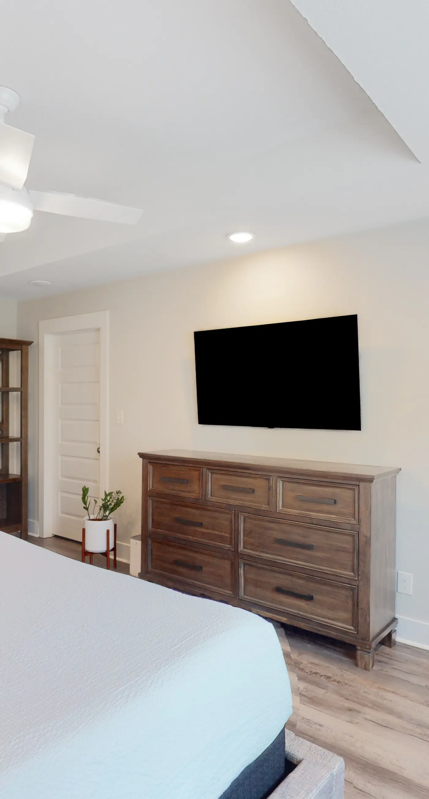 Stylish, dog-friendly townhome with firepit & enclosed yard - blocks to downtown