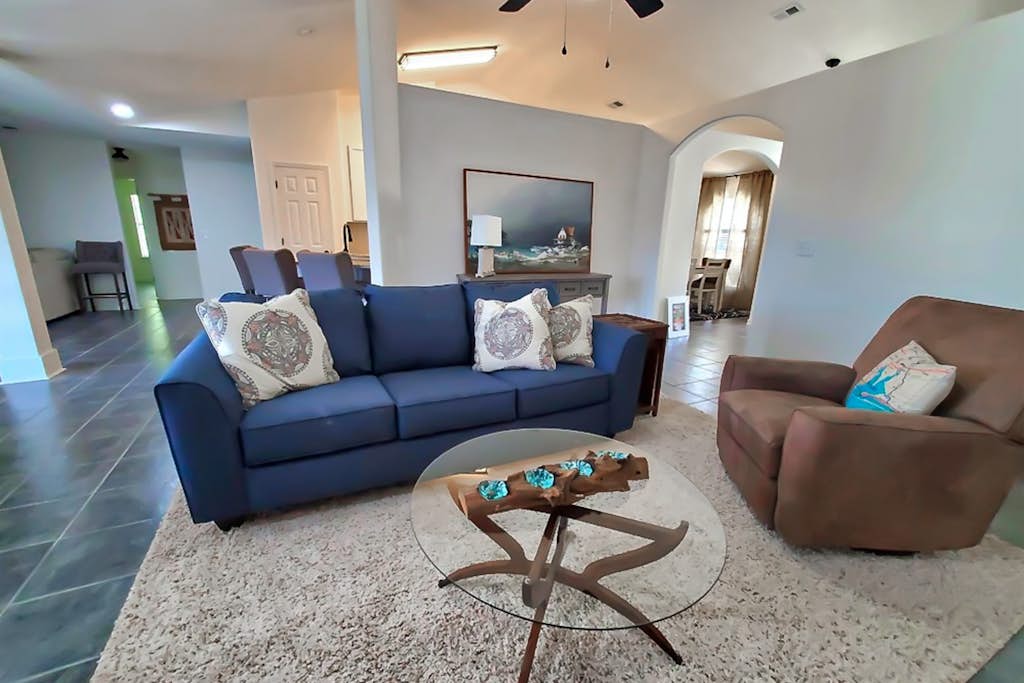 Gorgeous coastal home with plenty of space, dock and outdoor area