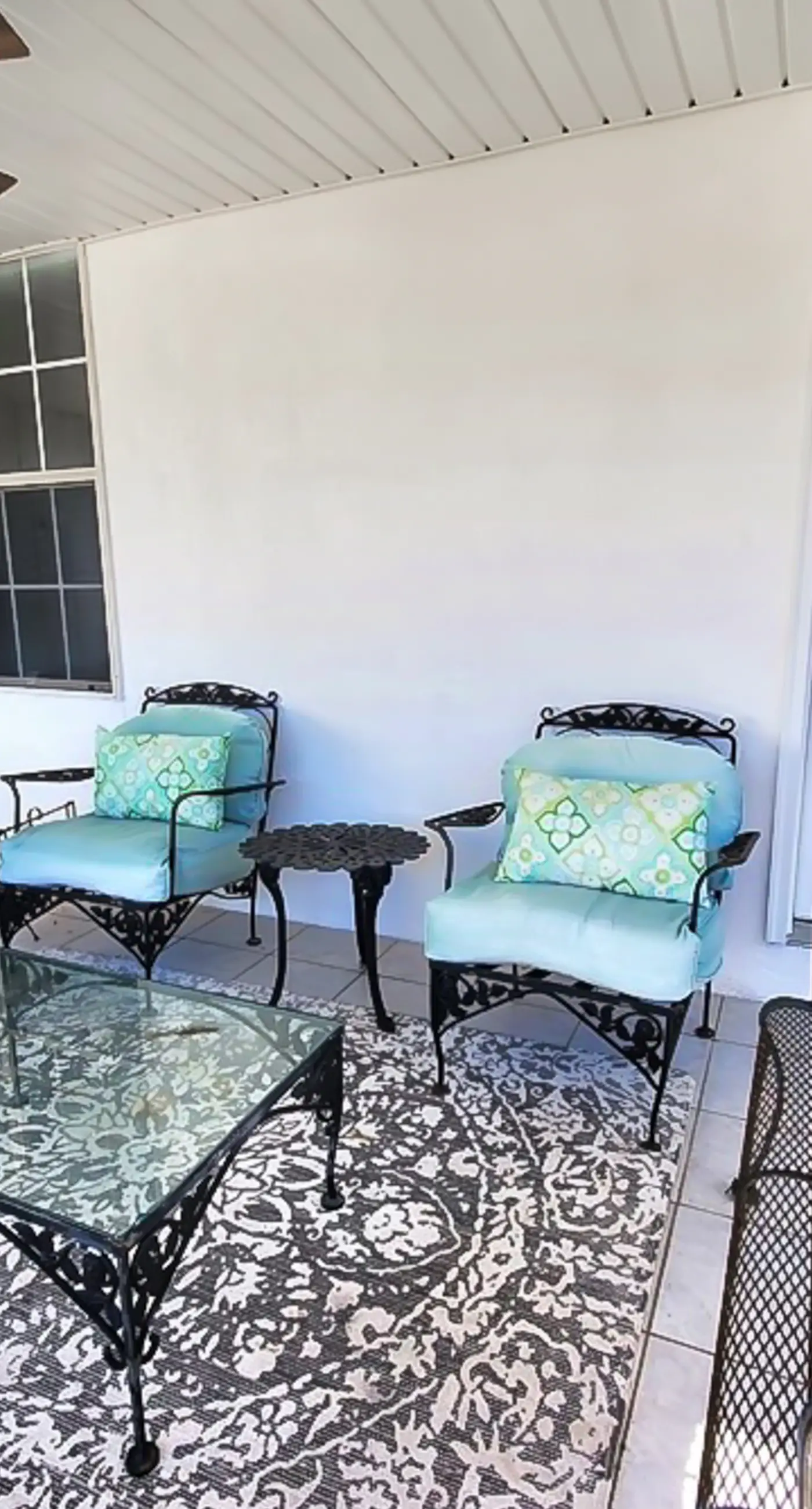 Gorgeous coastal home with plenty of space, dock and outdoor area